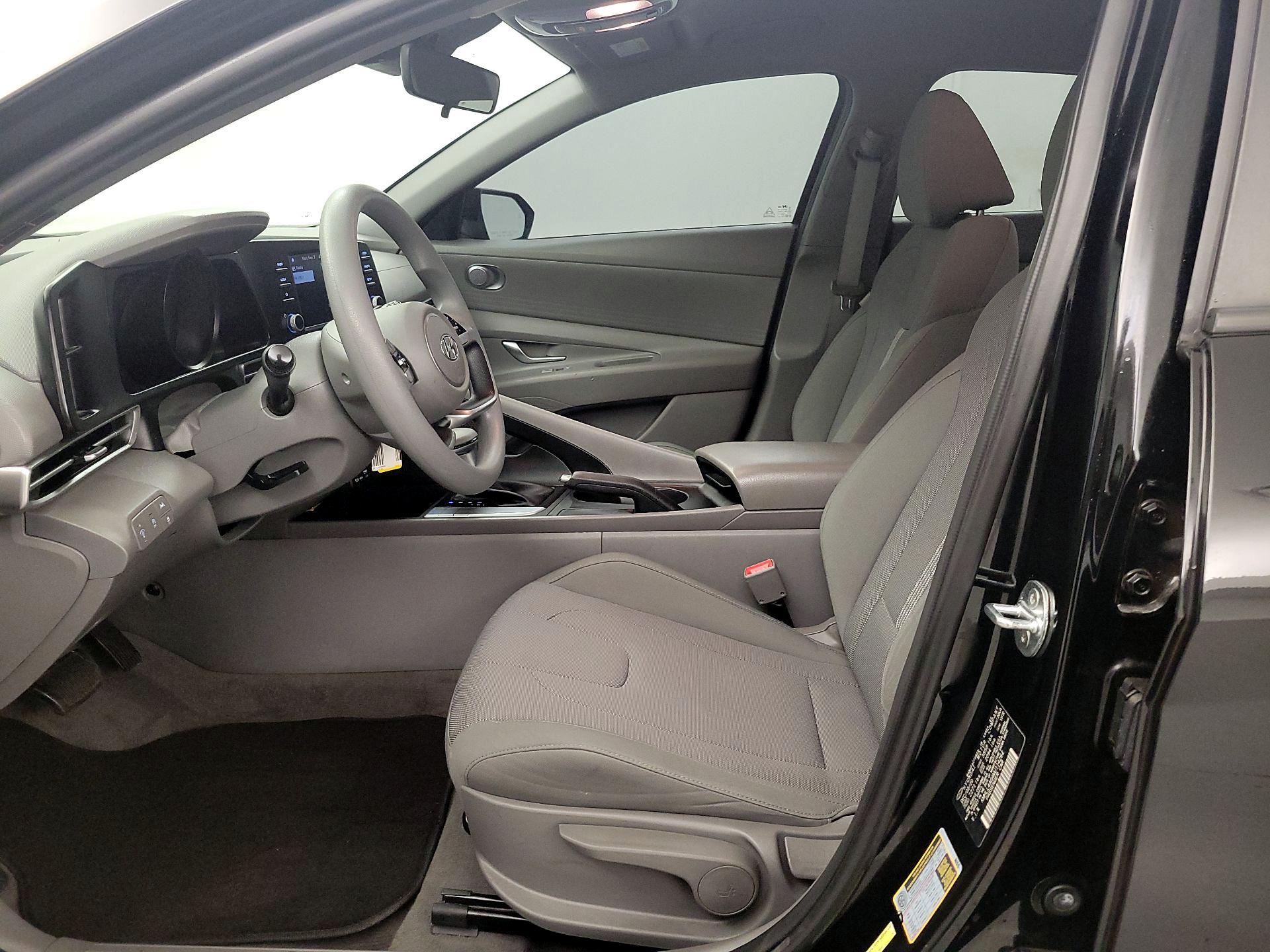 Thumbnail: 2021 Hyundai Elantra - 11