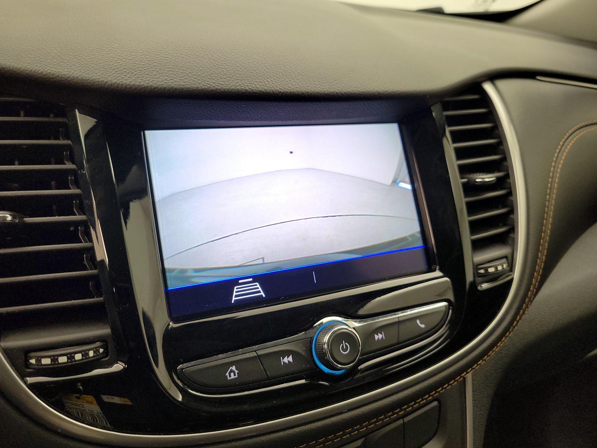 Thumbnail: 2022 Chevrolet Trax - 14