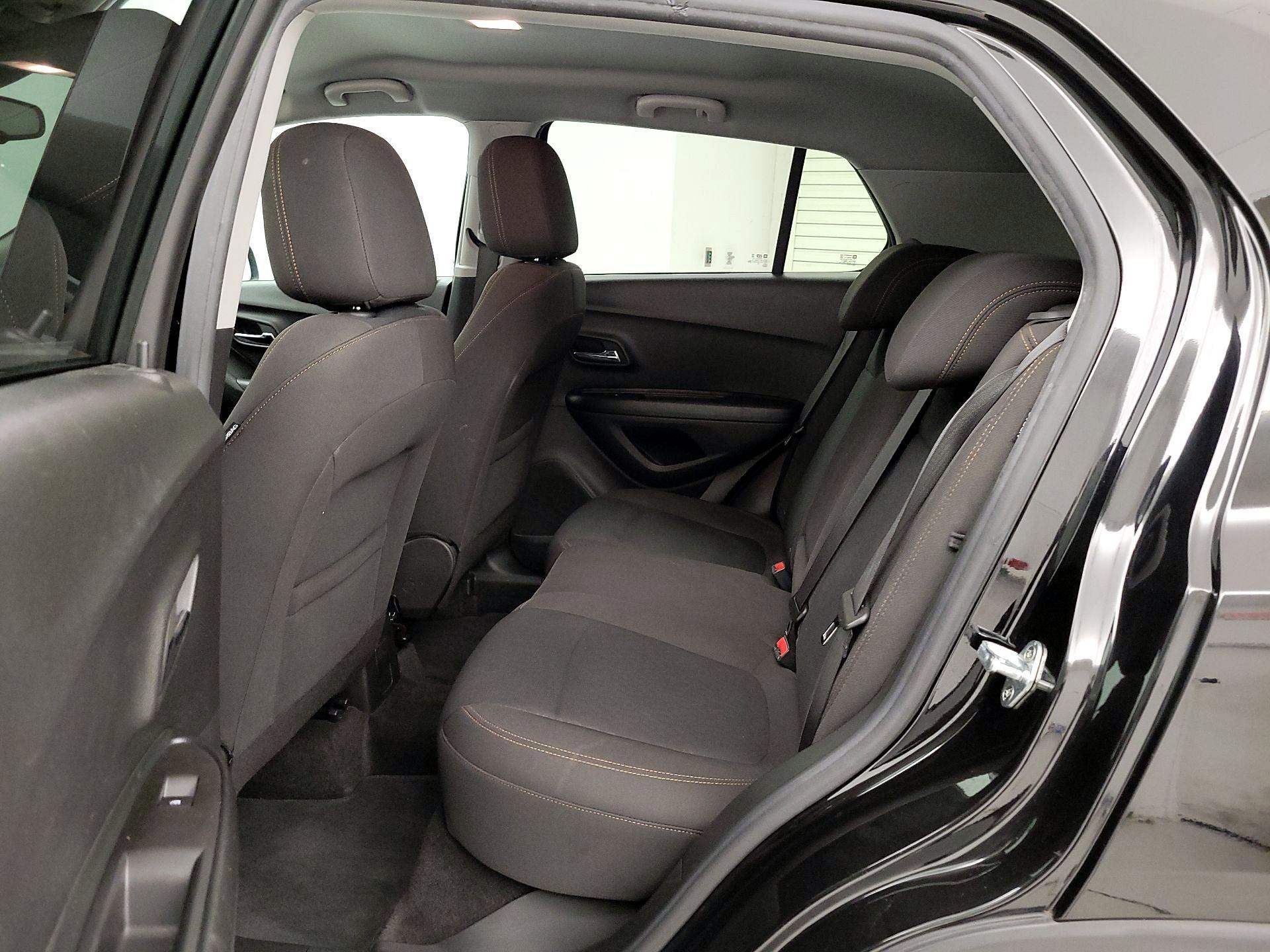 Thumbnail: 2022 Chevrolet Trax - 19