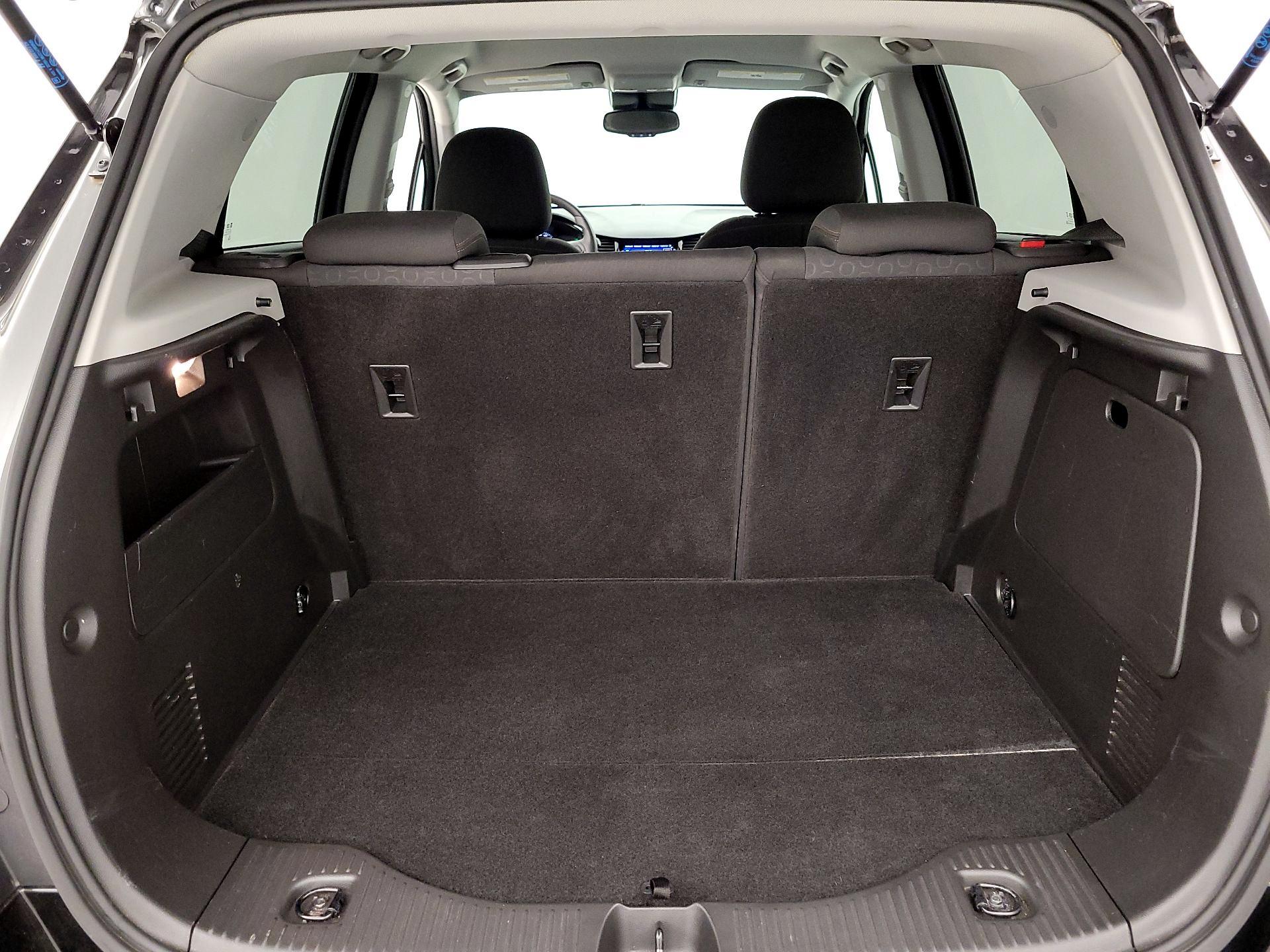 Thumbnail: 2022 Chevrolet Trax - 20