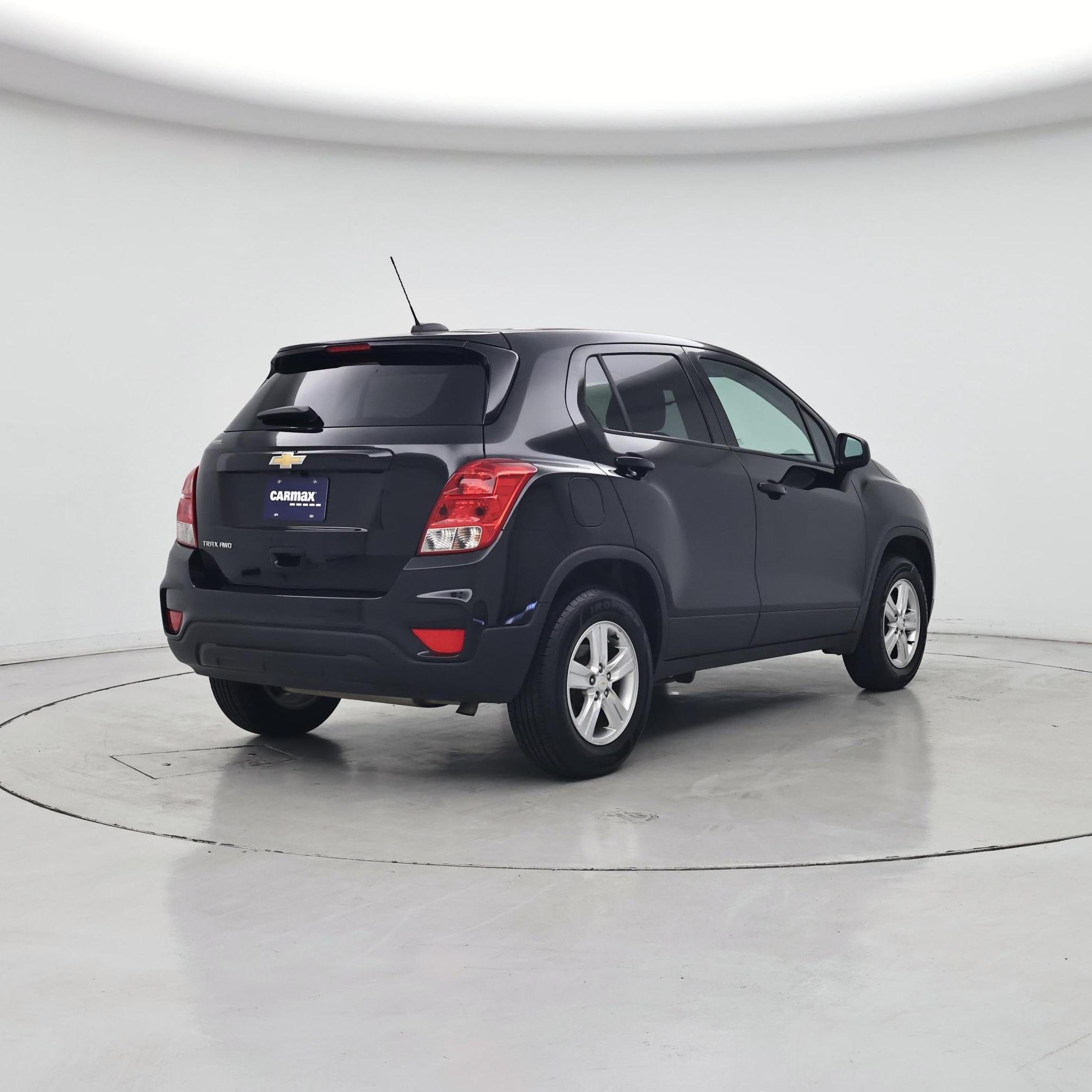 Thumbnail: 2022 Chevrolet Trax - 8