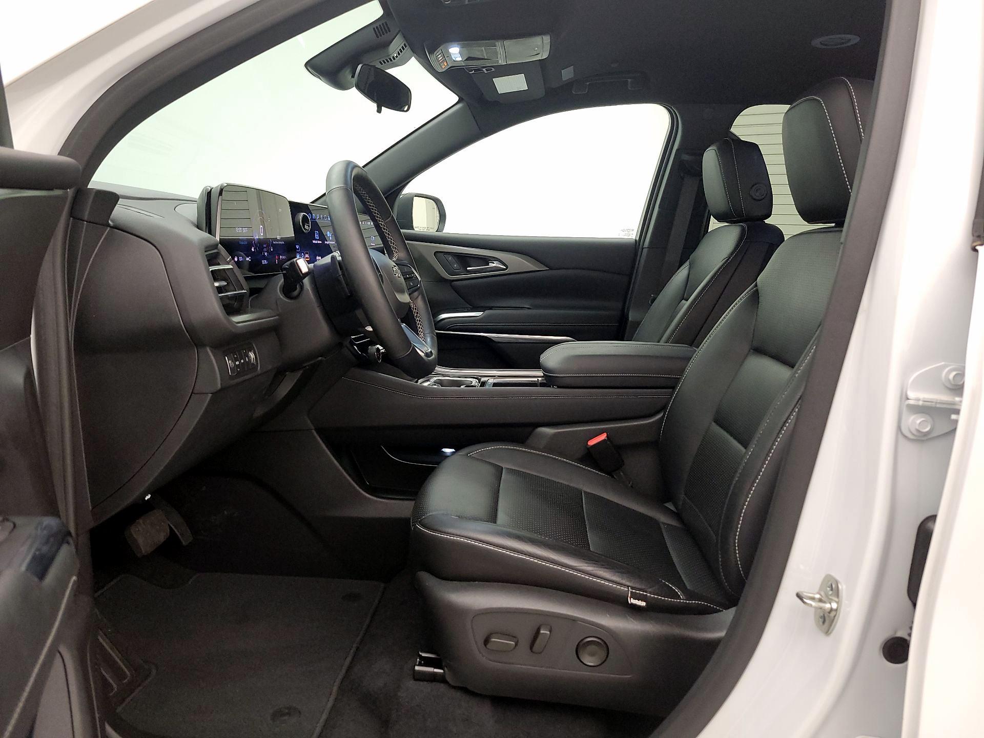 Thumbnail: 2024 Chevrolet Traverse - 11