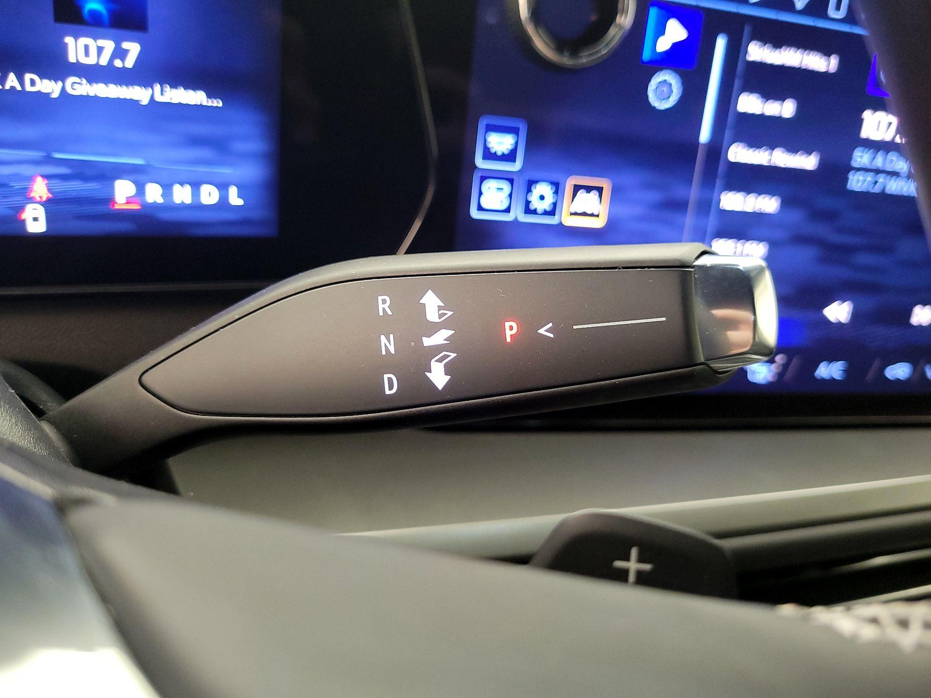 Thumbnail: 2024 Chevrolet Traverse - 17