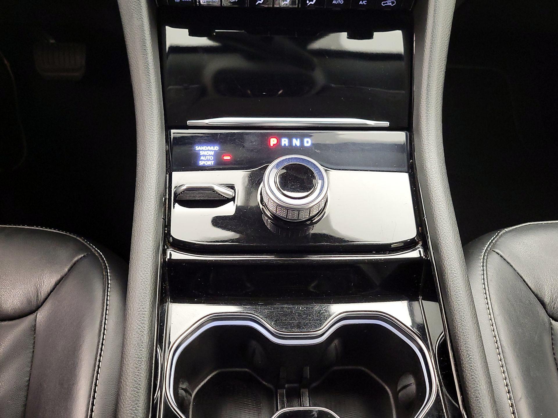 Thumbnail: 2021 Jeep Grand Cherokee L - 18