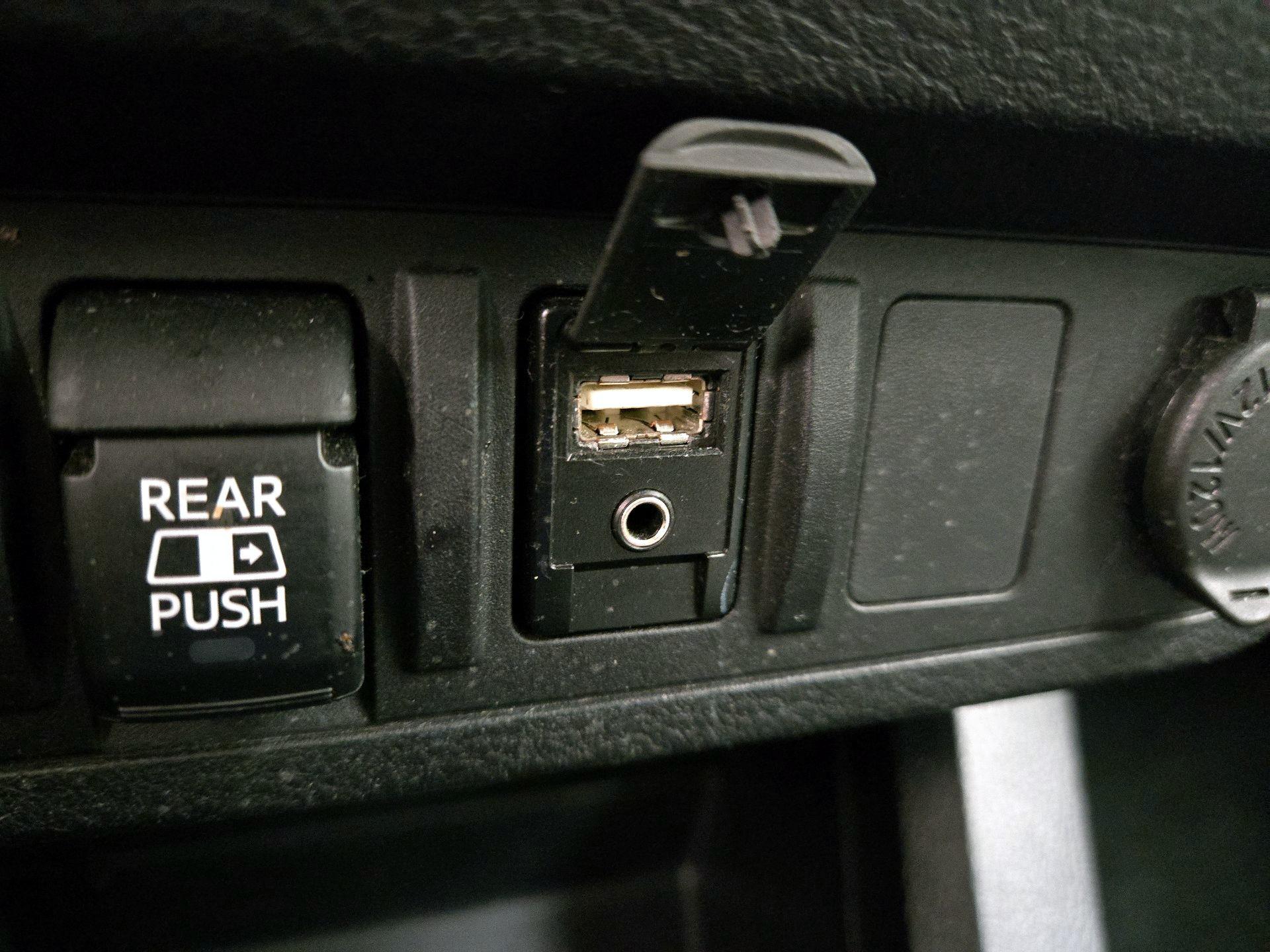 Thumbnail: 2019 Toyota Tacoma - 18