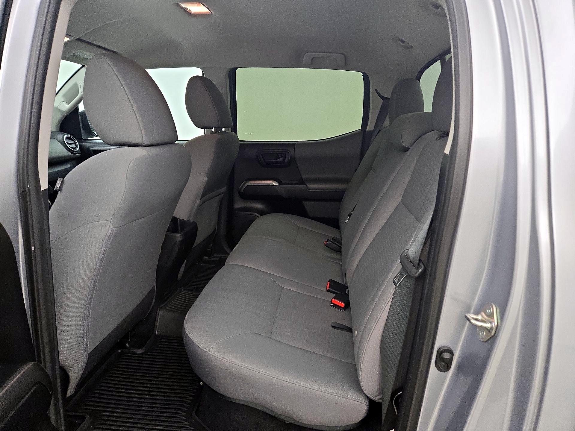 Thumbnail: 2019 Toyota Tacoma - 19