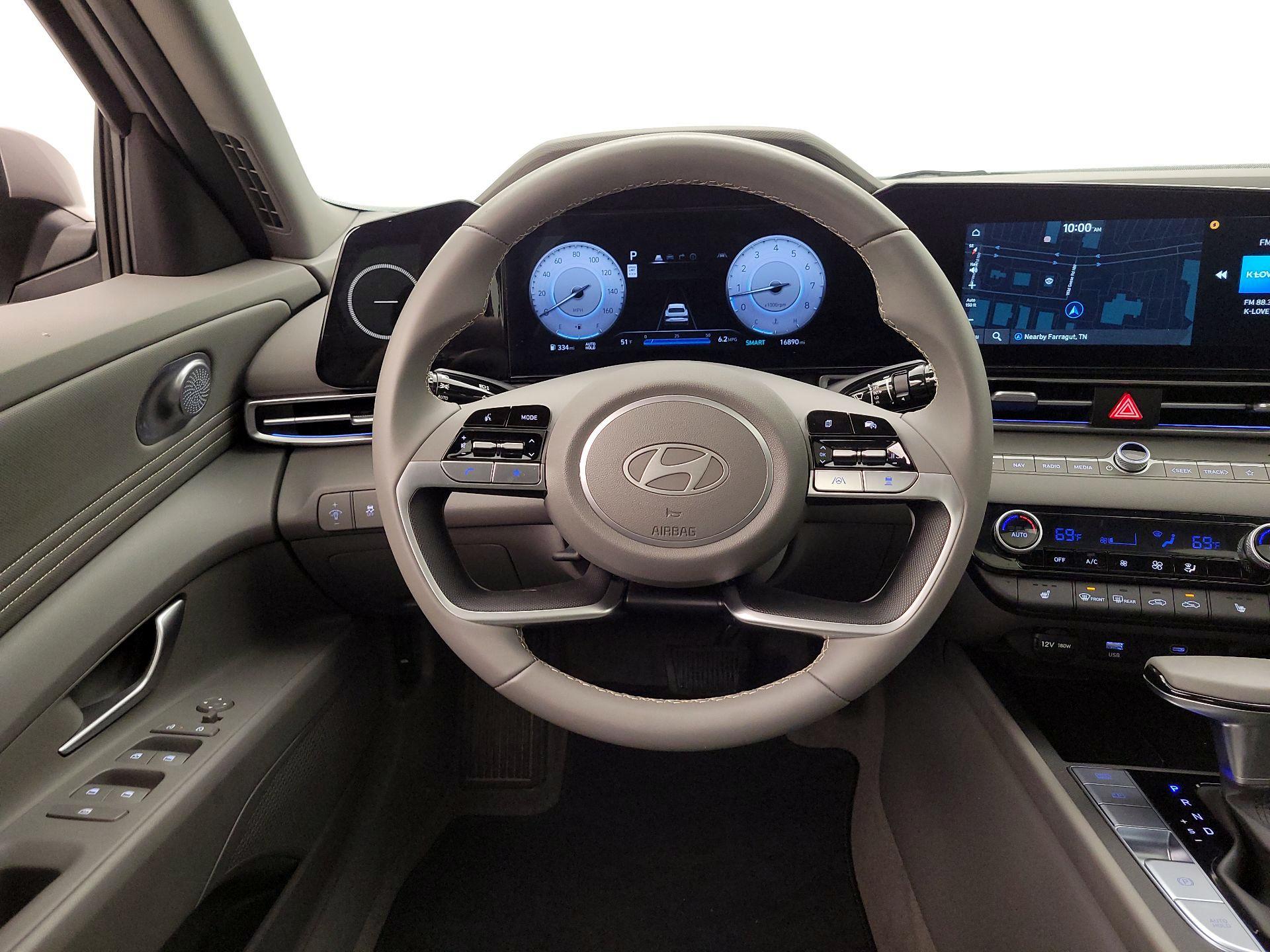 Thumbnail: 2024 Hyundai Elantra - 10