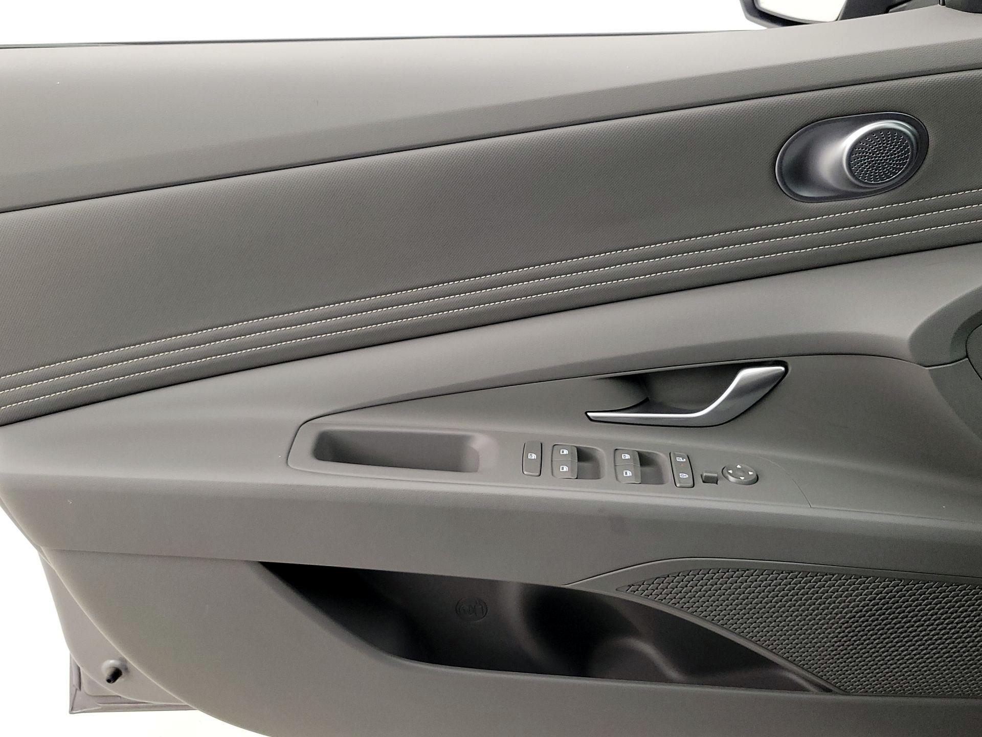 Thumbnail: 2024 Hyundai Elantra - 12