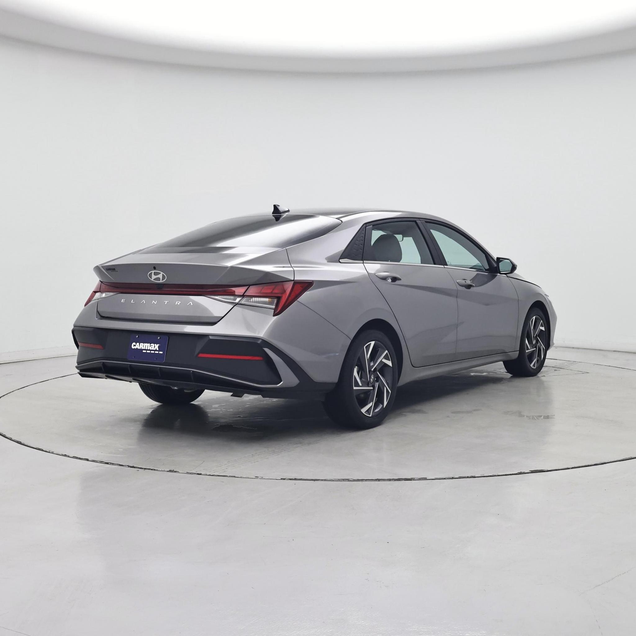 Thumbnail: 2024 Hyundai Elantra - 8