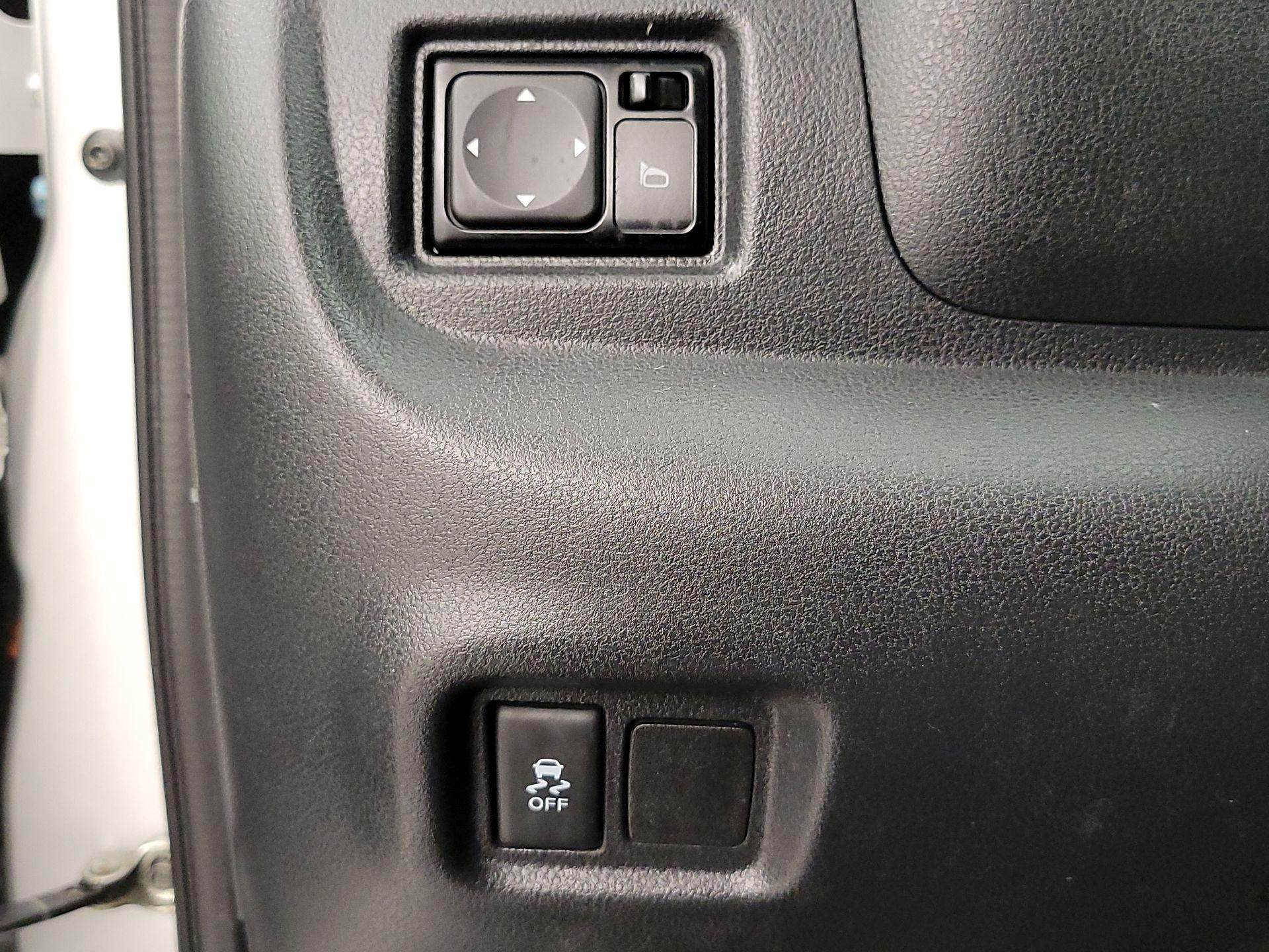 Thumbnail: 2017 Nissan Versa - 13