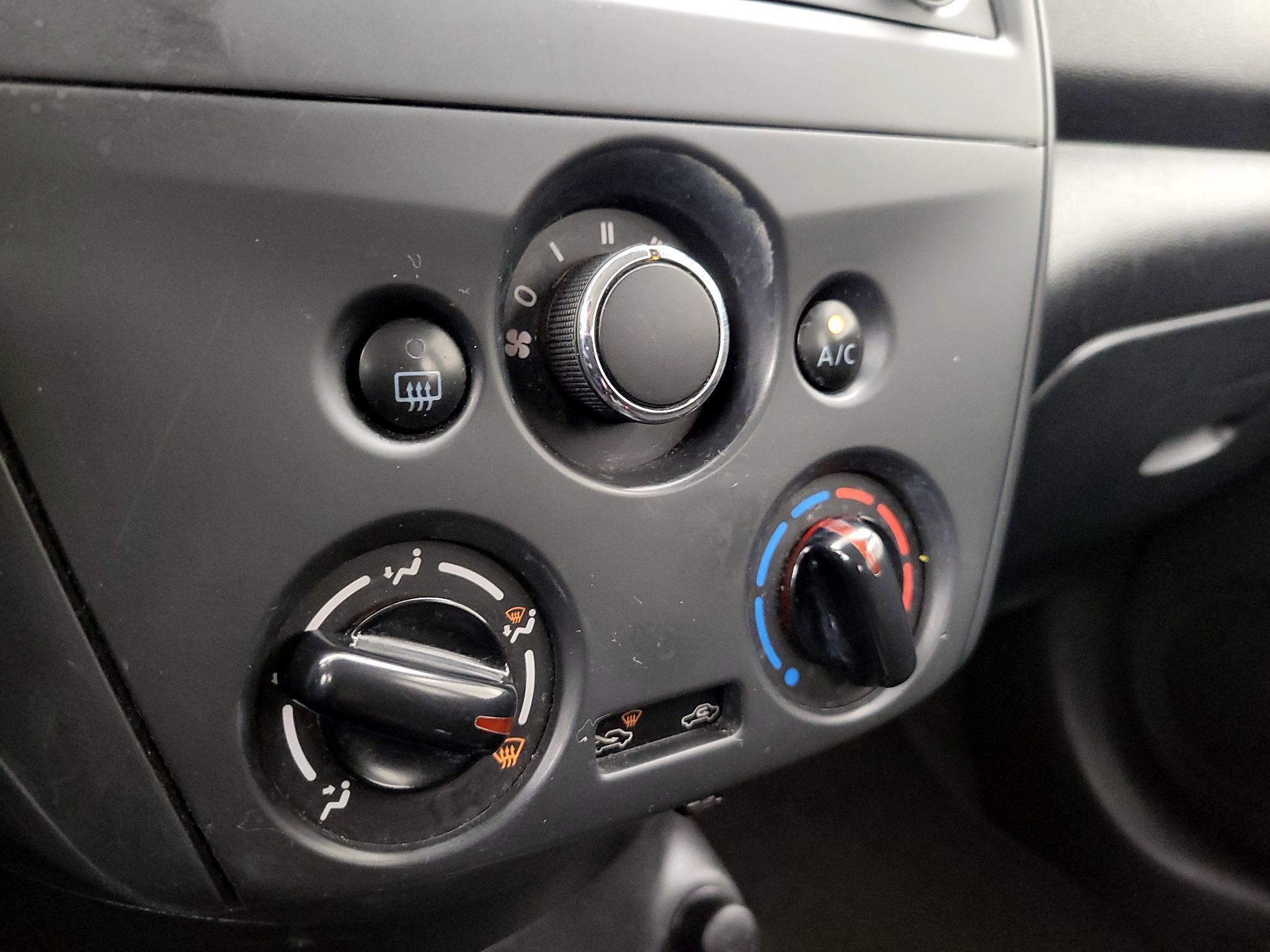 Thumbnail: 2017 Nissan Versa - 15