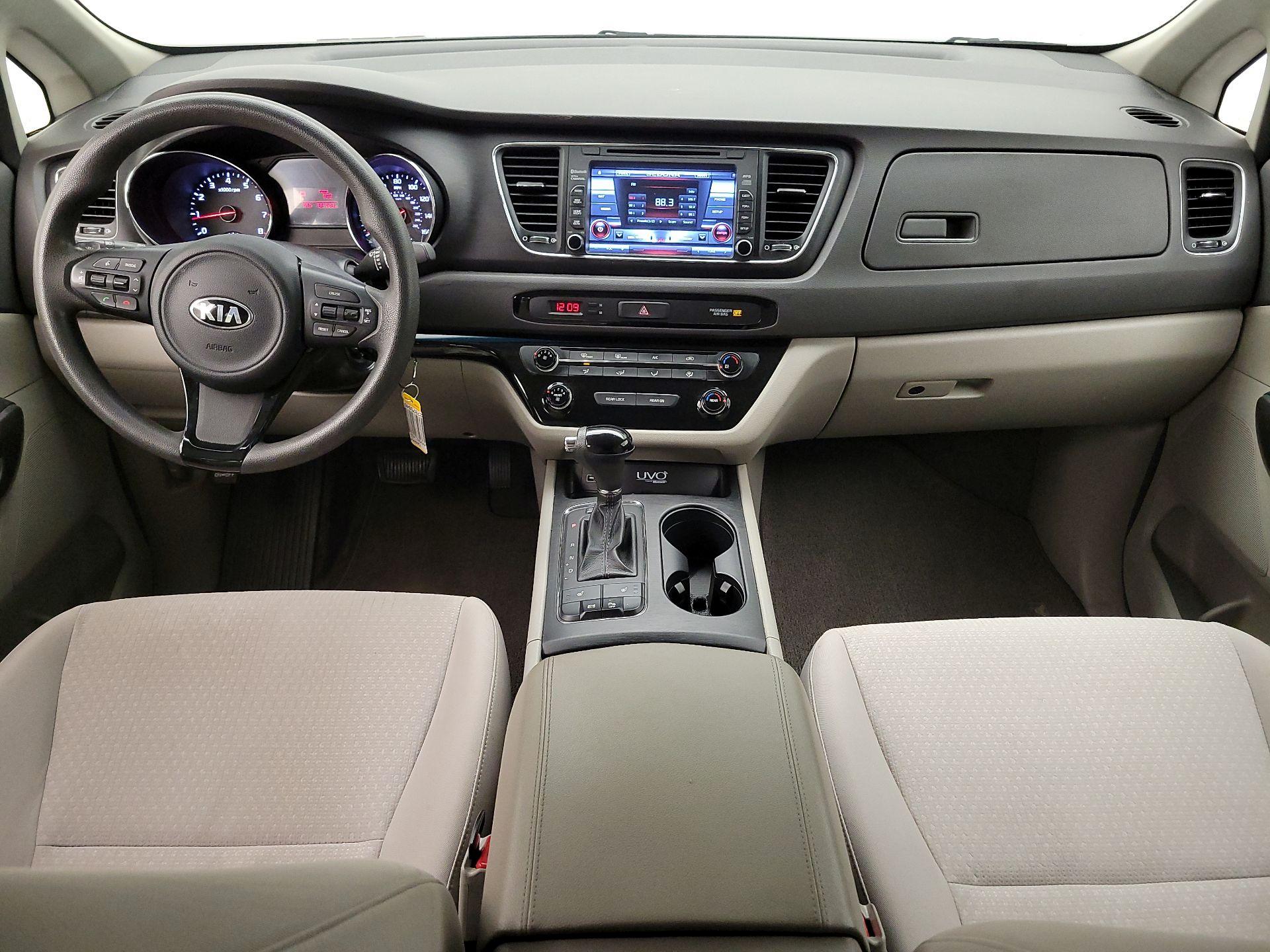 Thumbnail: 2016 Kia Sedona - 9