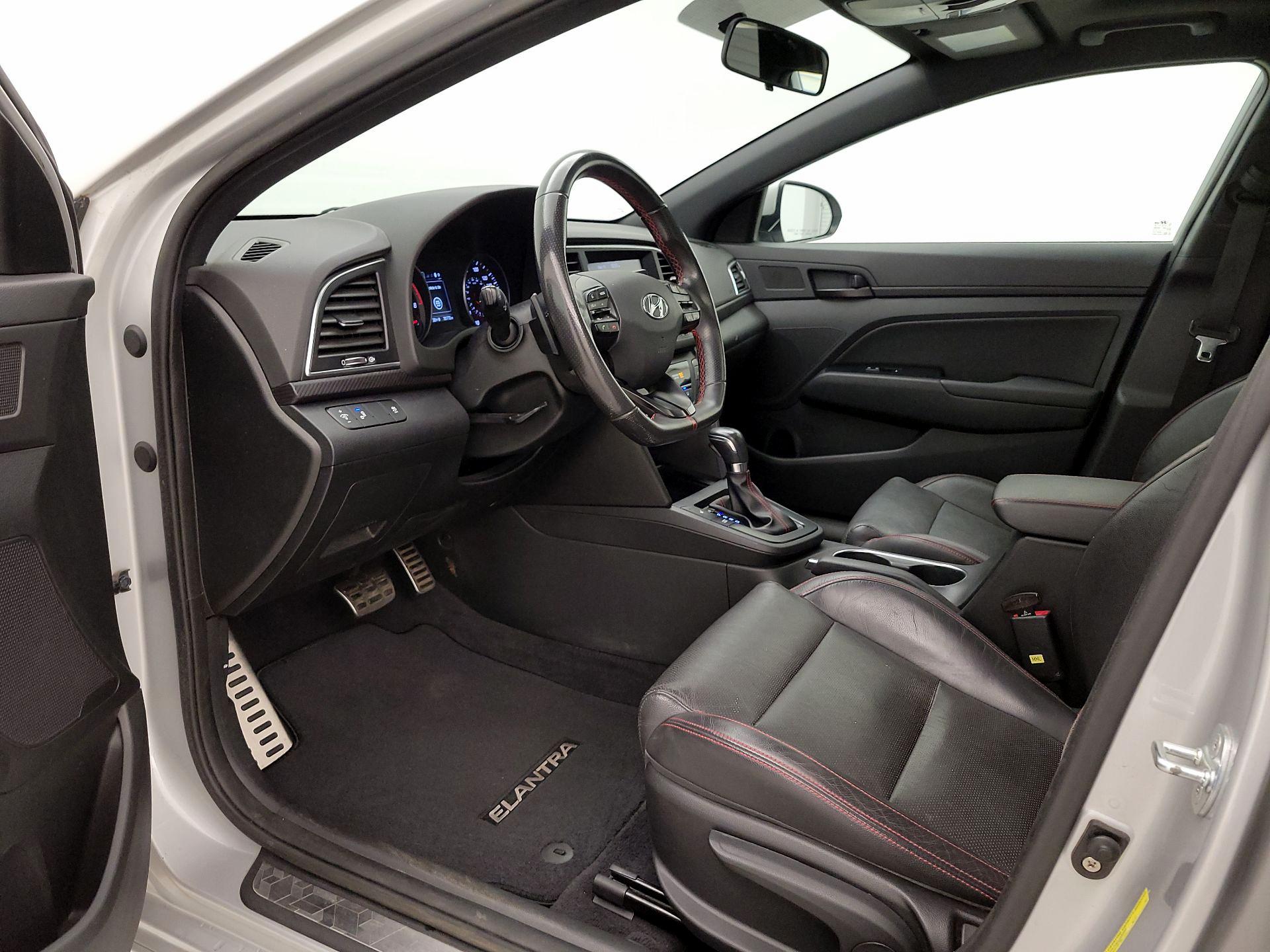 Thumbnail: 2018 Hyundai Elantra - 11