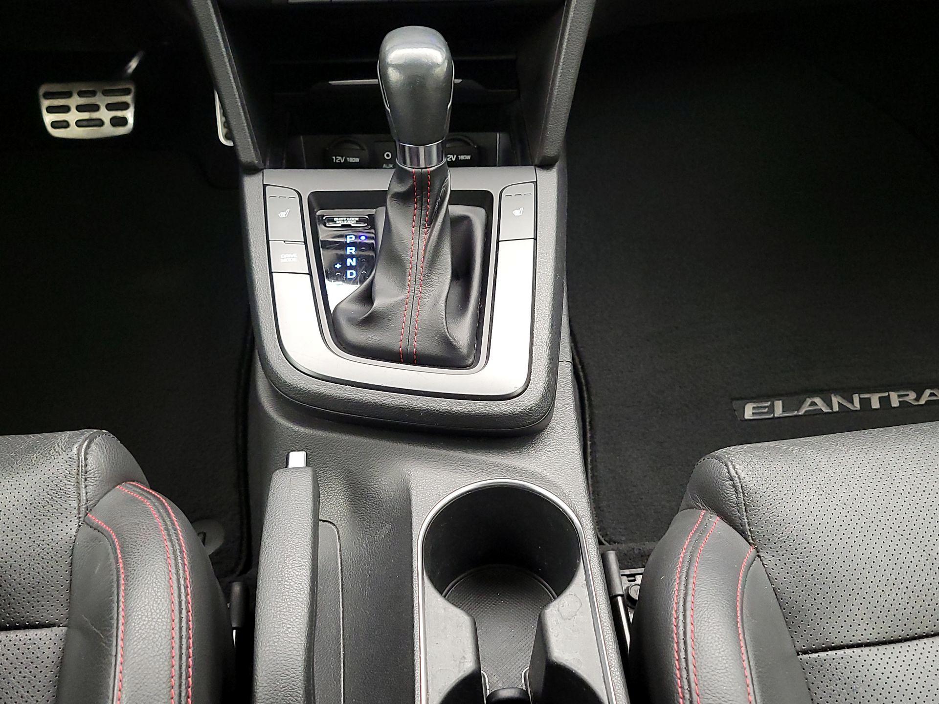 Thumbnail: 2018 Hyundai Elantra - 17