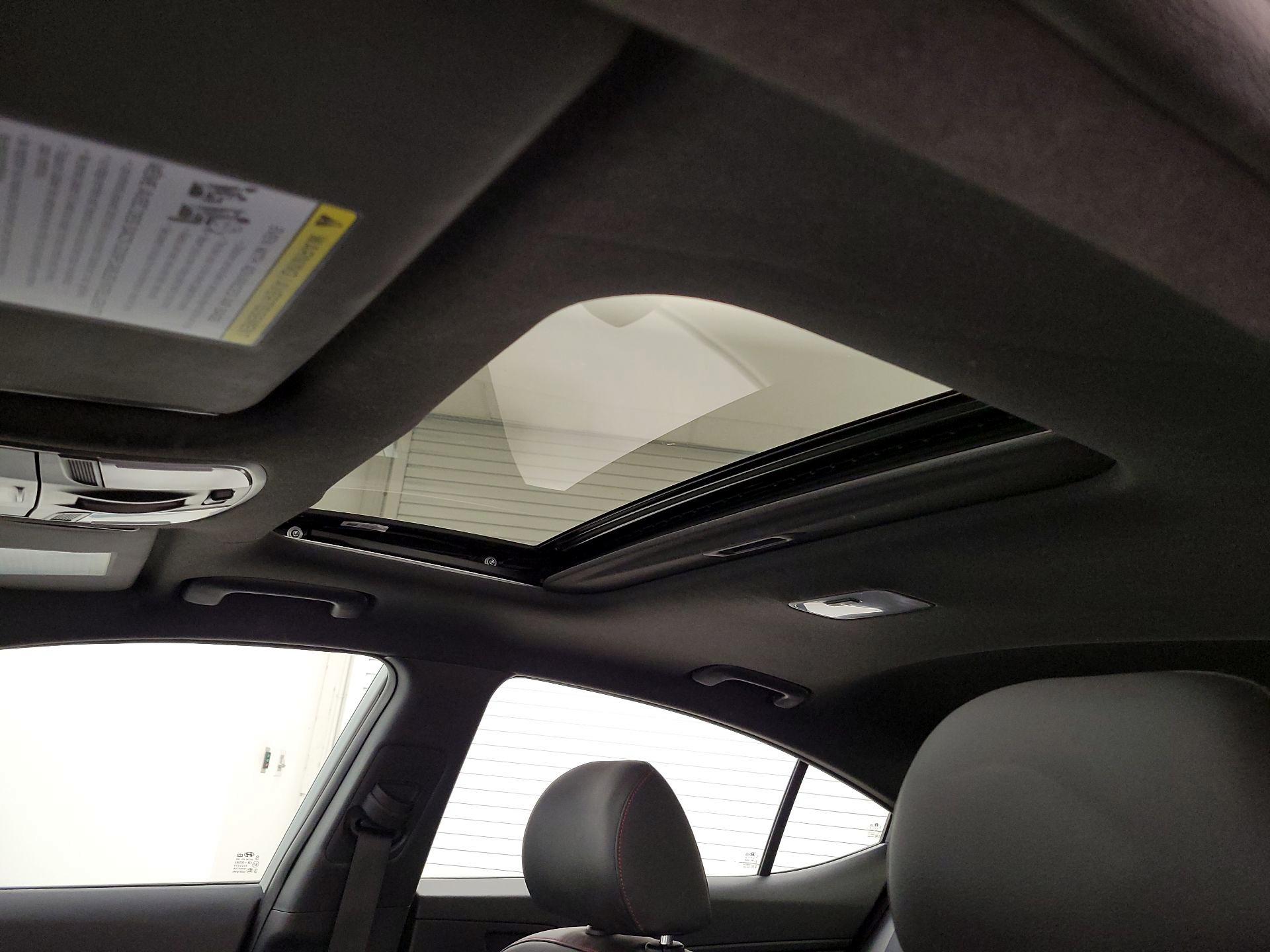 Thumbnail: 2018 Hyundai Elantra - 19