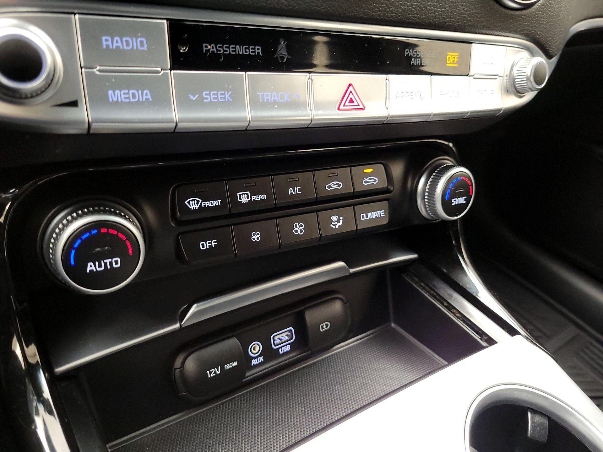 Thumbnail: 2019 Kia Stinger - 16