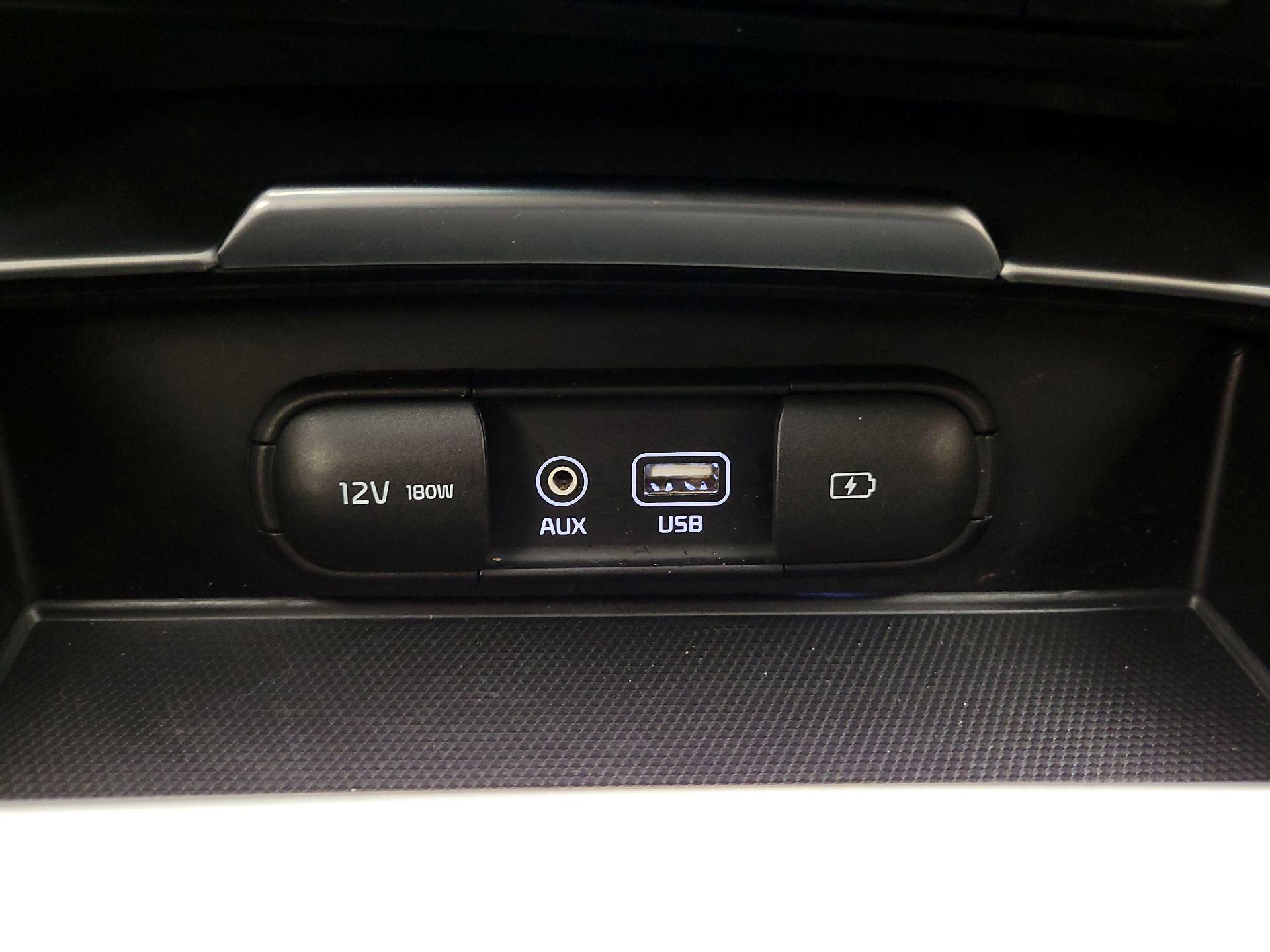 Thumbnail: 2019 Kia Stinger - 18