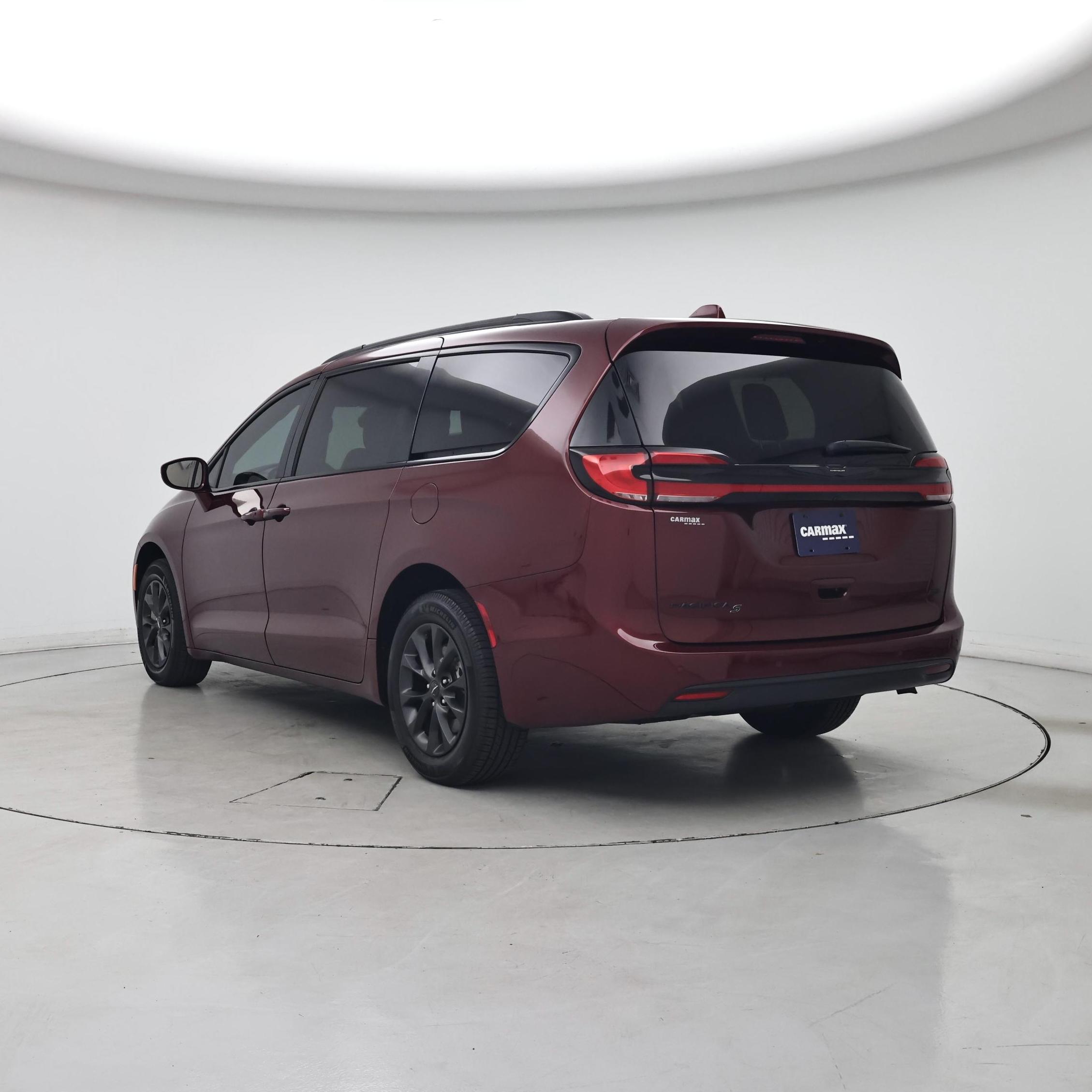 Thumbnail: 2021 Chrysler Pacifica - 2