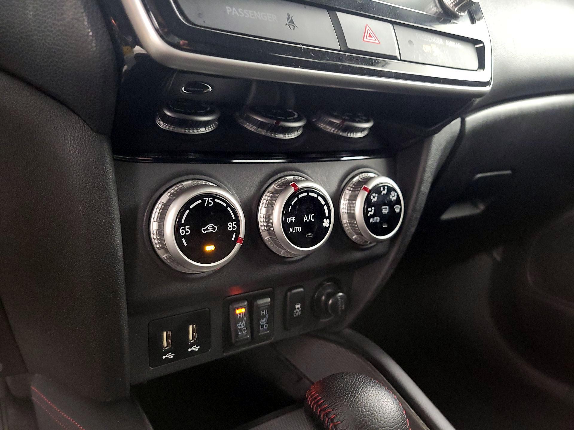 Thumbnail: 2022 Mitsubishi Outlander Sport - 16