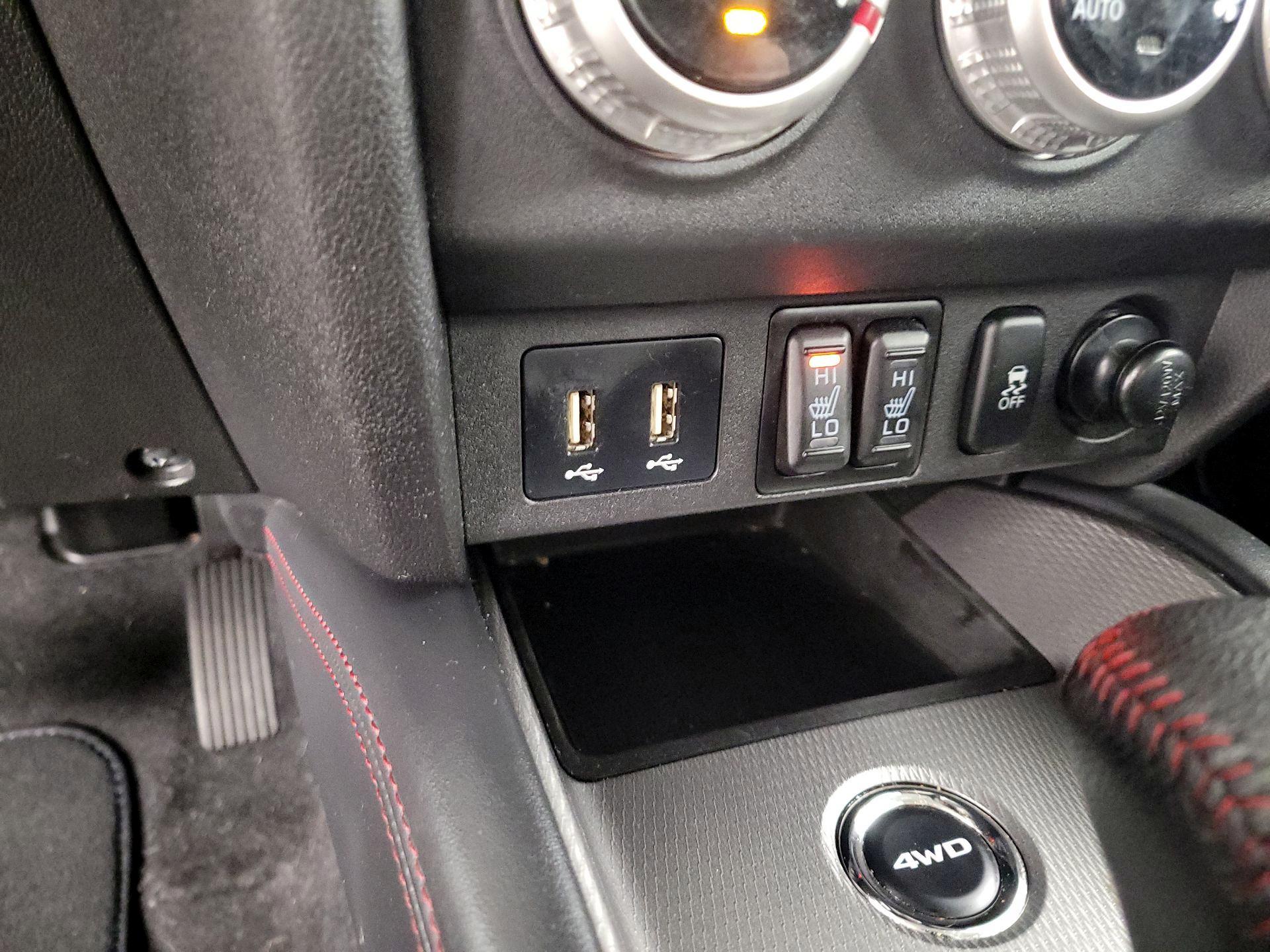 Thumbnail: 2022 Mitsubishi Outlander Sport - 18