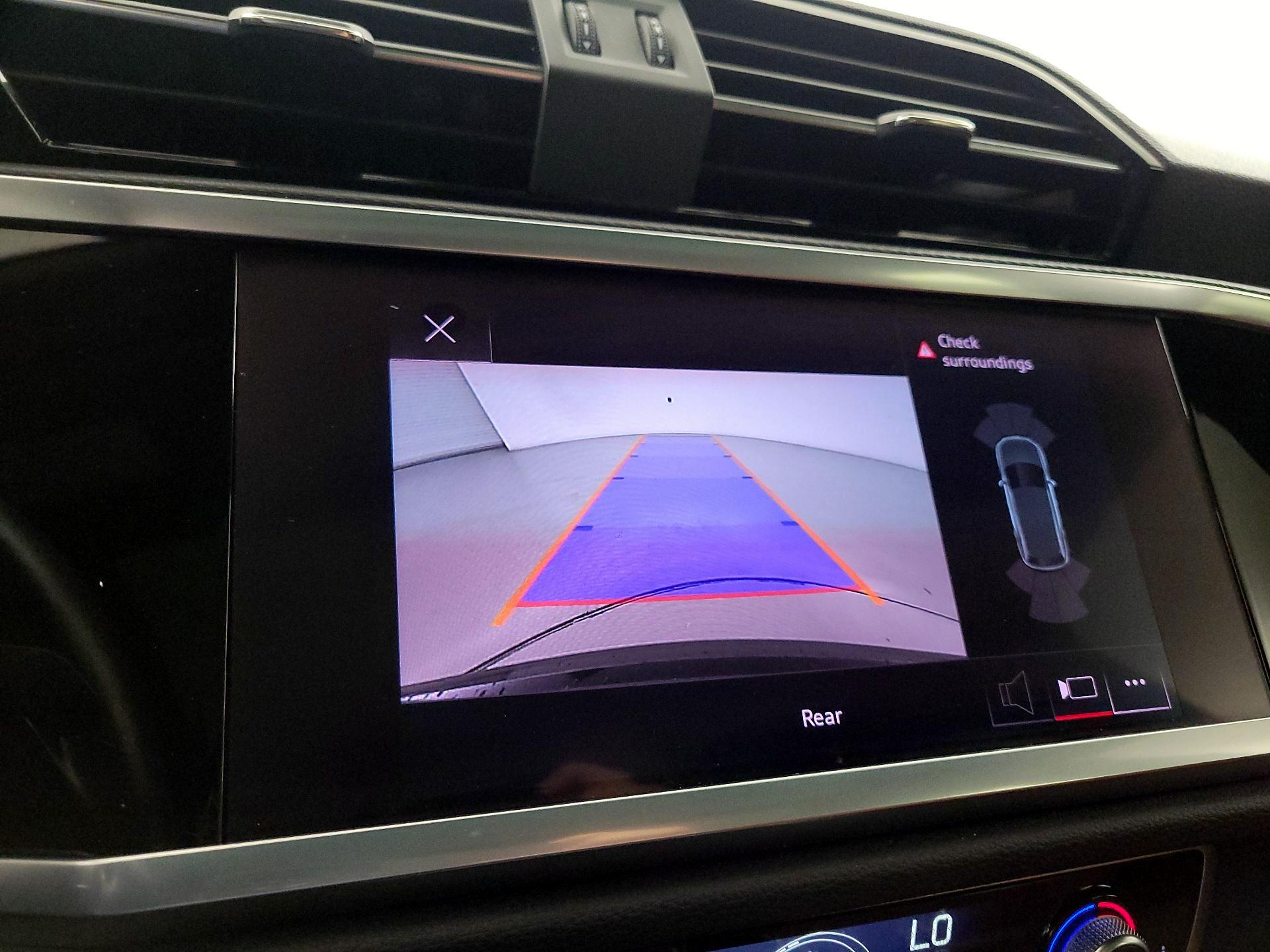 Thumbnail: 2022 Audi Q3 - 14