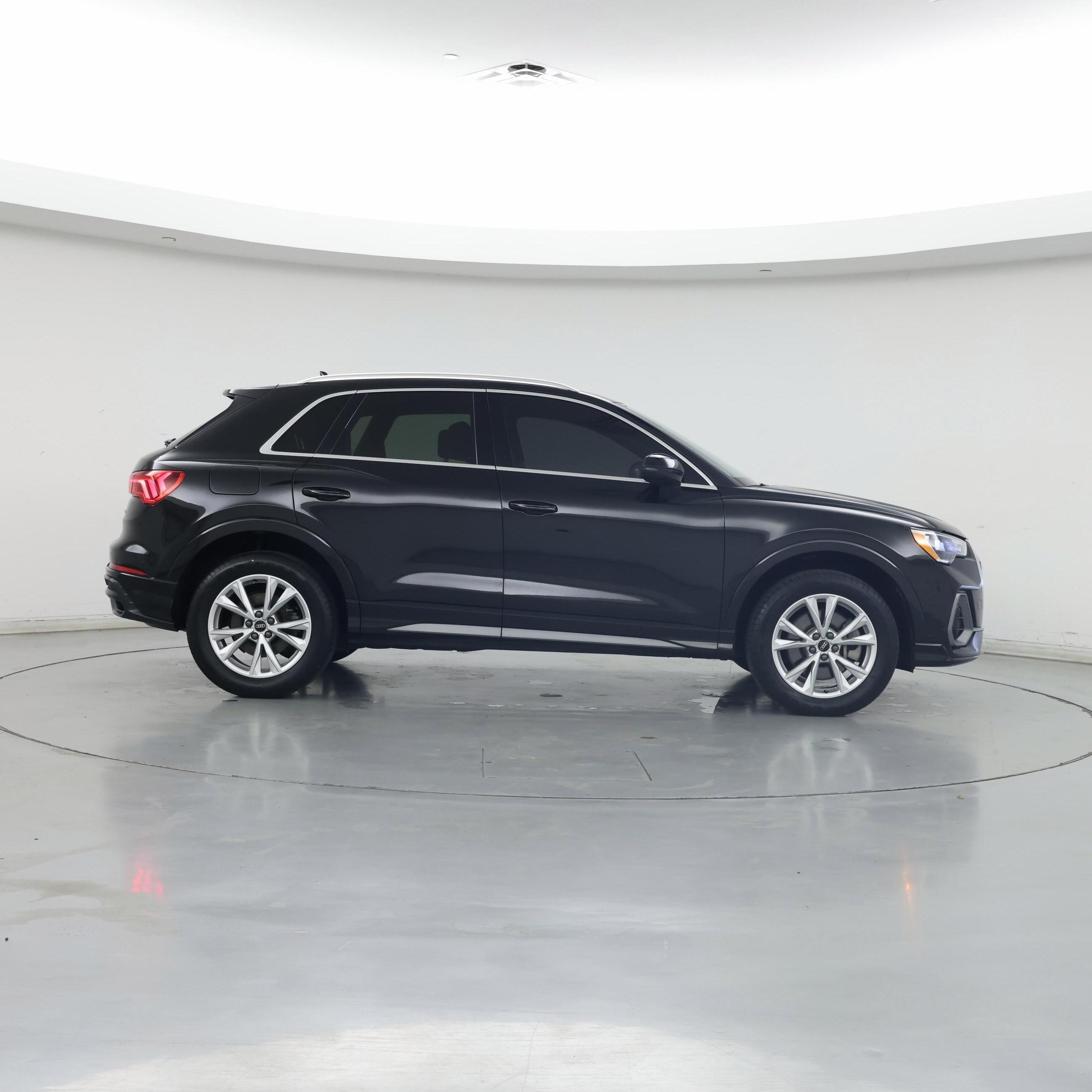 Thumbnail: 2022 Audi Q3 - 7