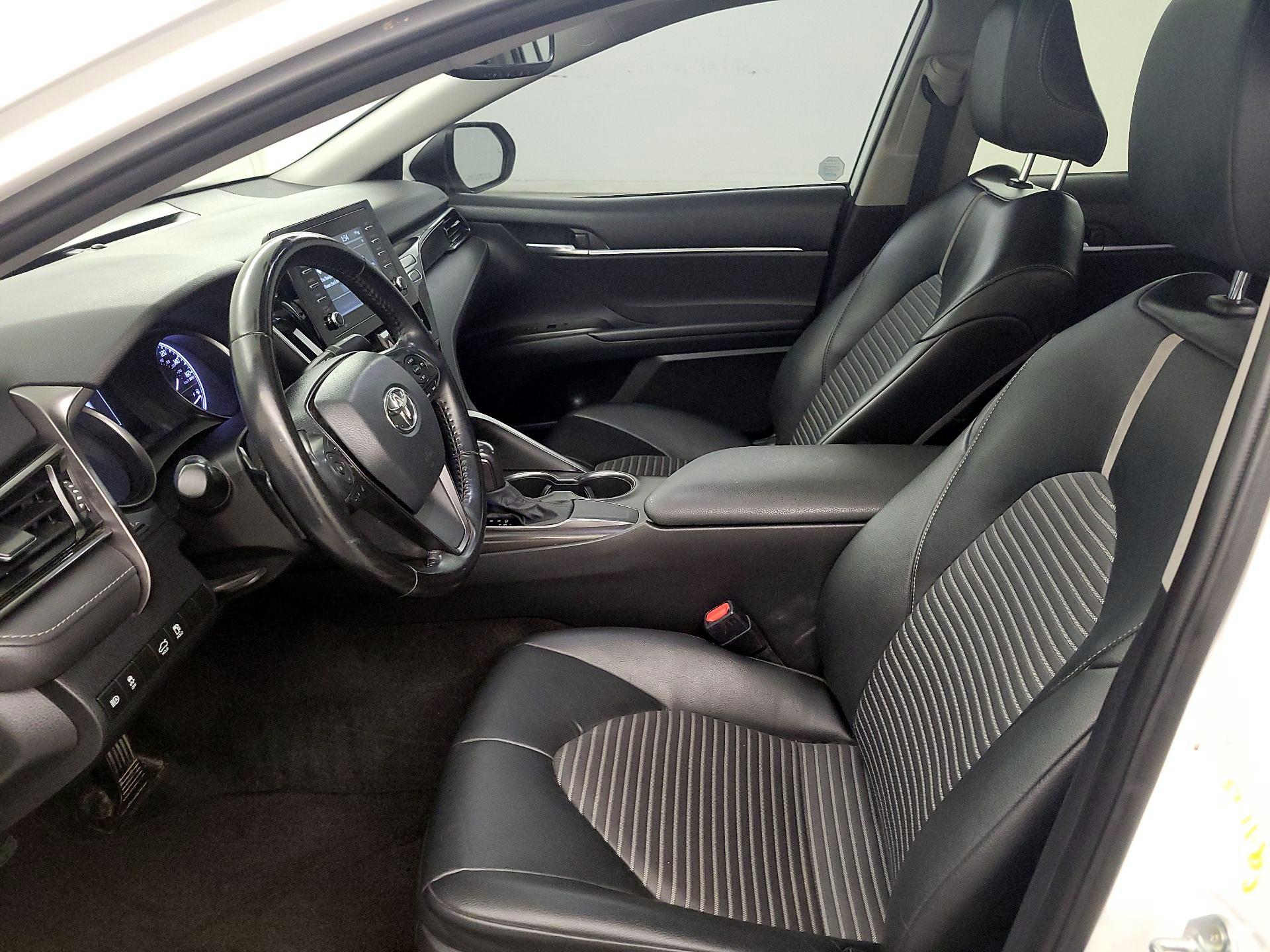 Thumbnail: 2021 Toyota Camry - 11