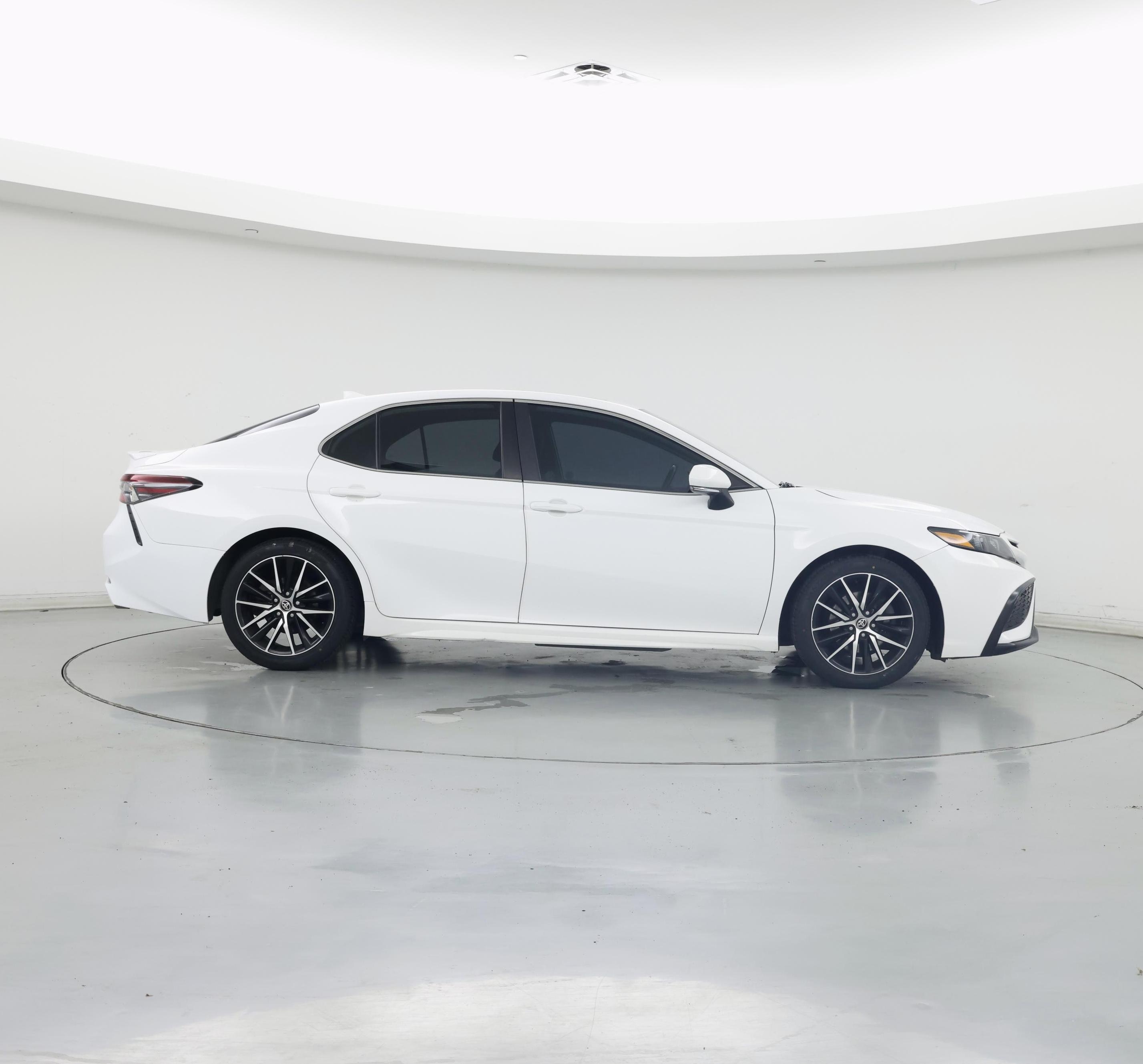 Thumbnail: 2021 Toyota Camry - 7