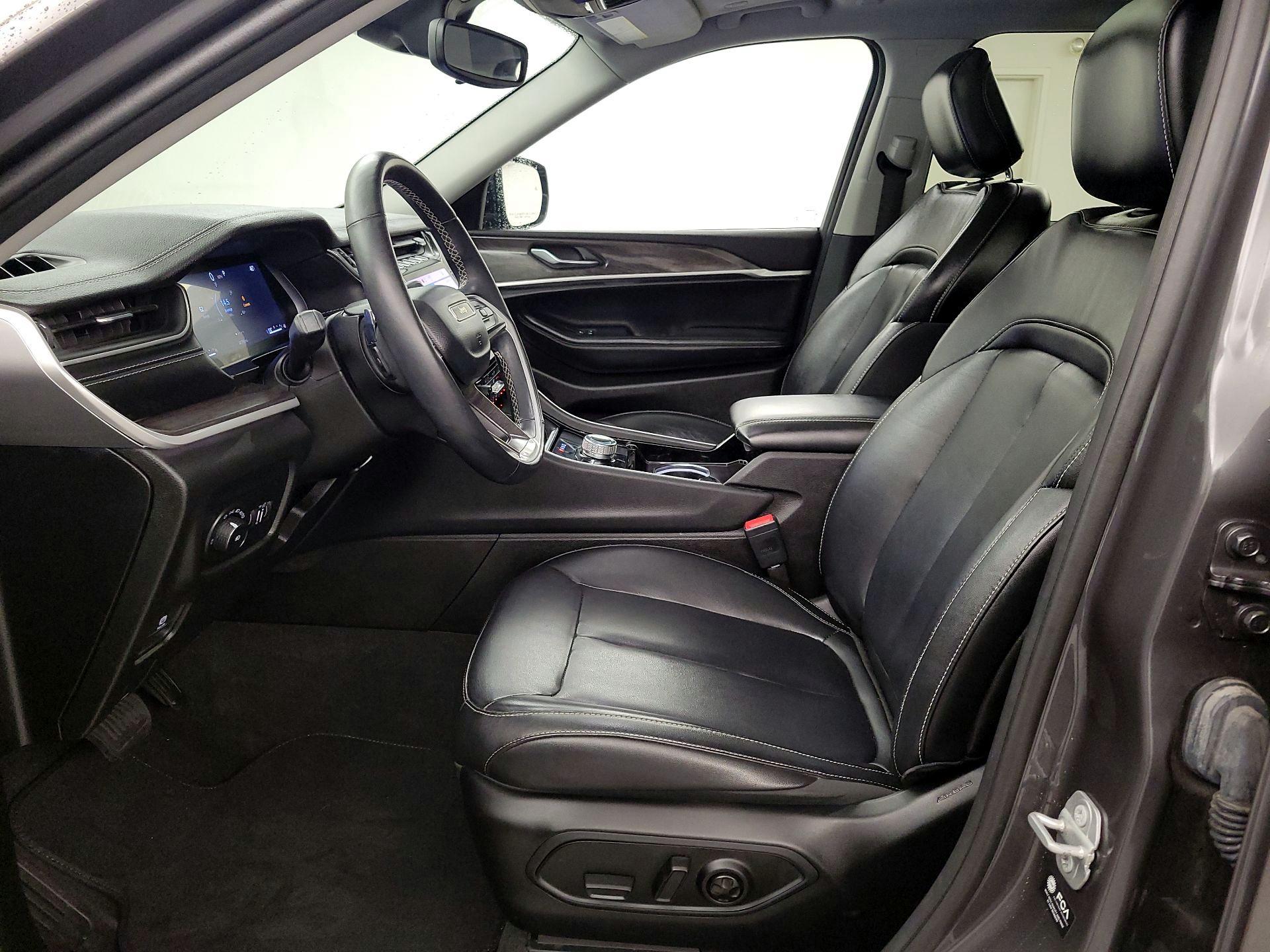 Thumbnail: 2022 Jeep Grand Cherokee L - 11