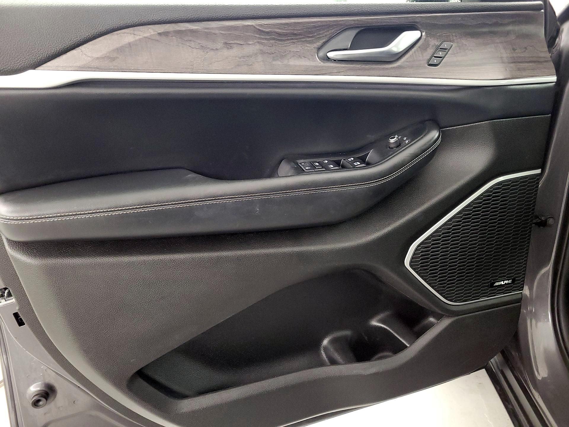 Thumbnail: 2022 Jeep Grand Cherokee L - 12