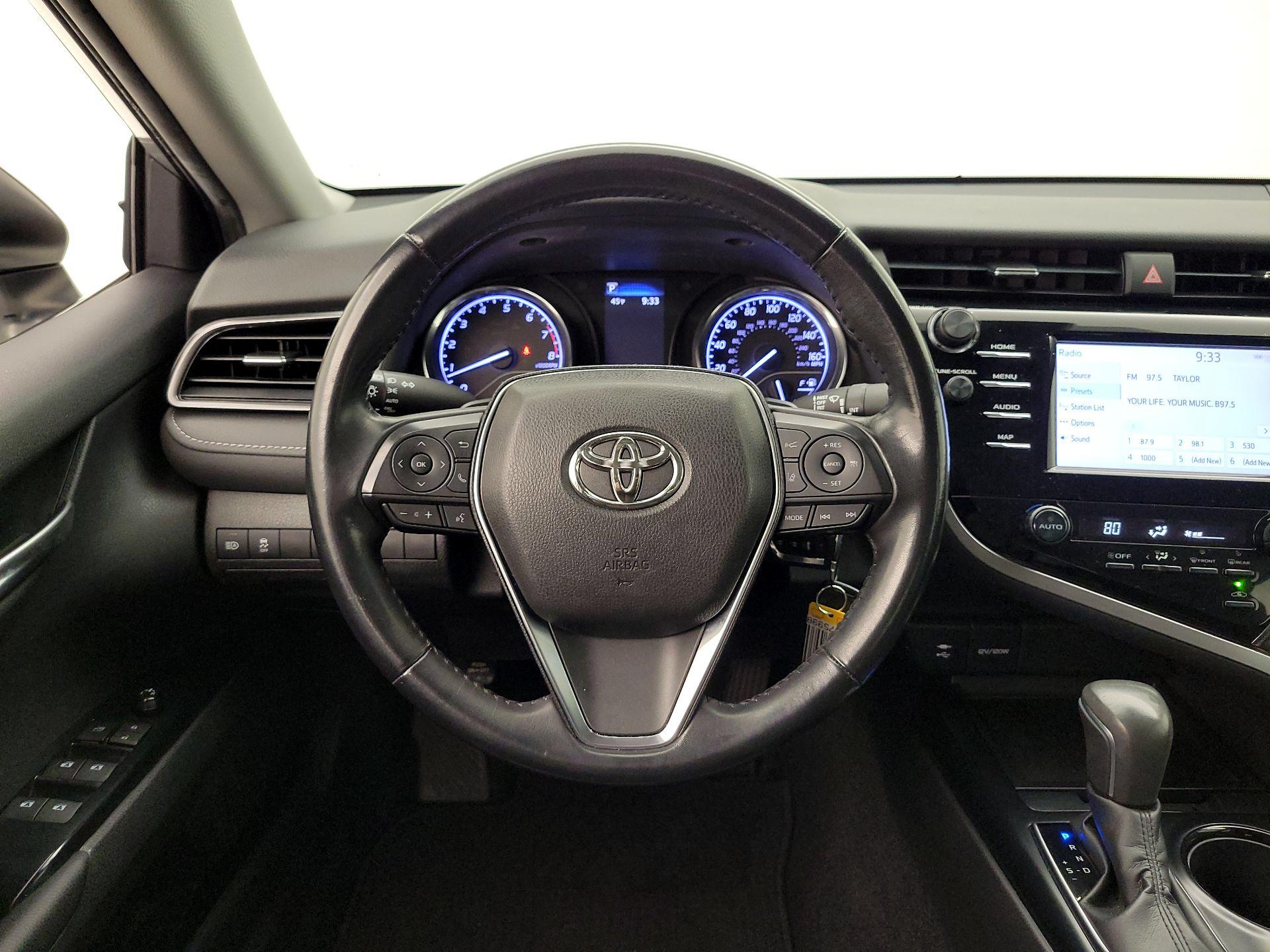 Thumbnail: 2019 Toyota Camry - 10