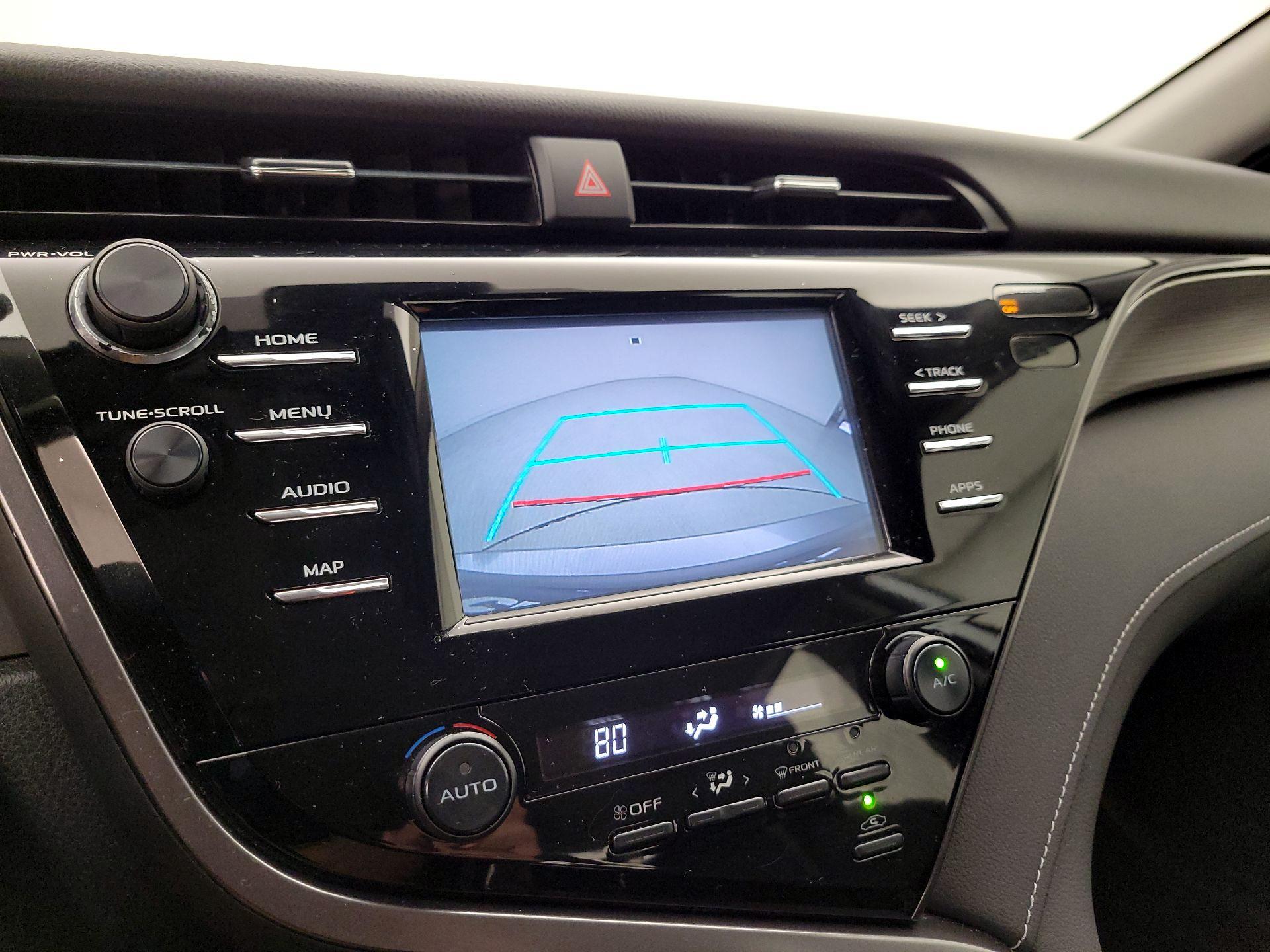 Thumbnail: 2019 Toyota Camry - 14