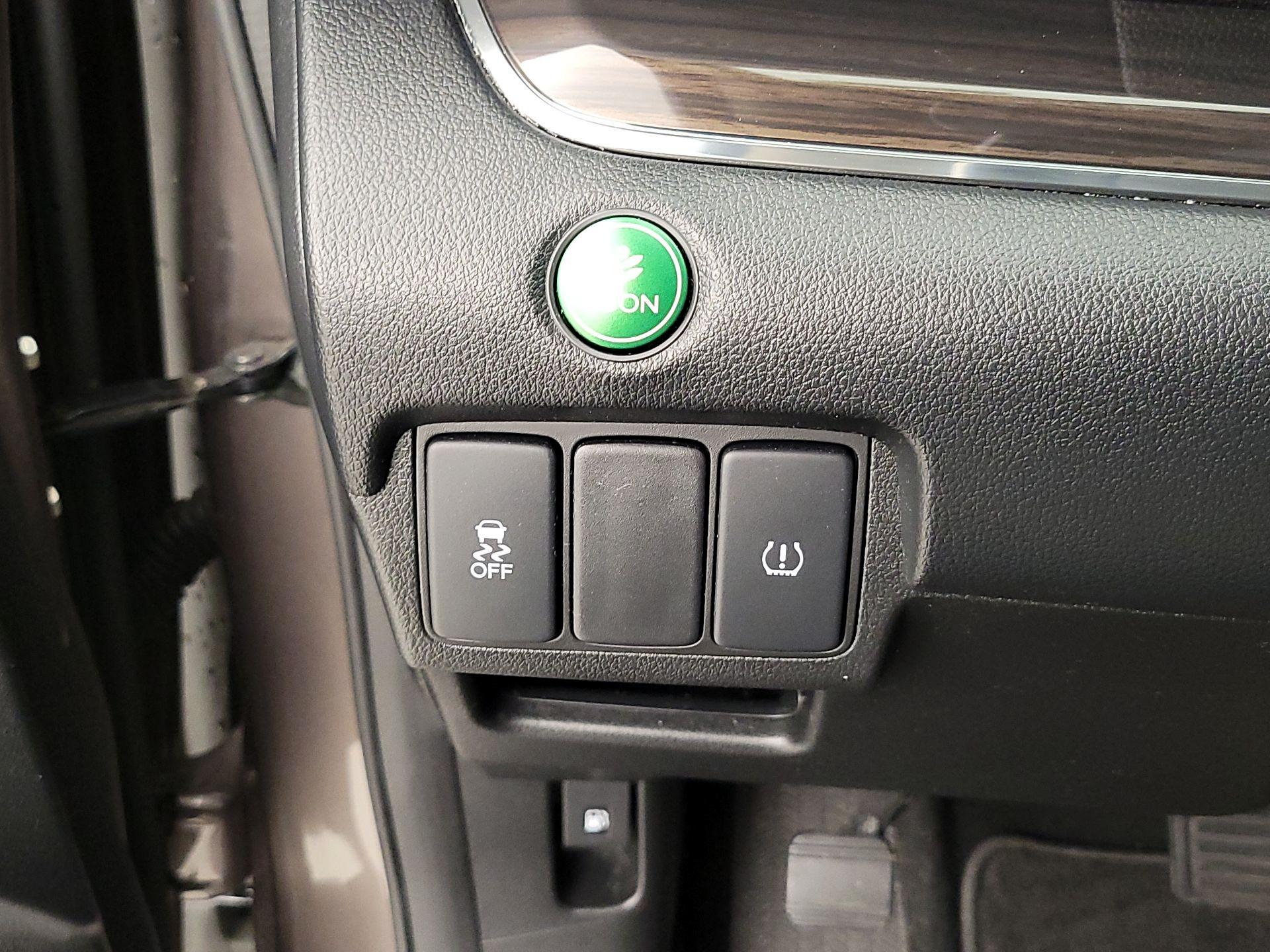 Thumbnail: 2016 Honda CR-V - 13