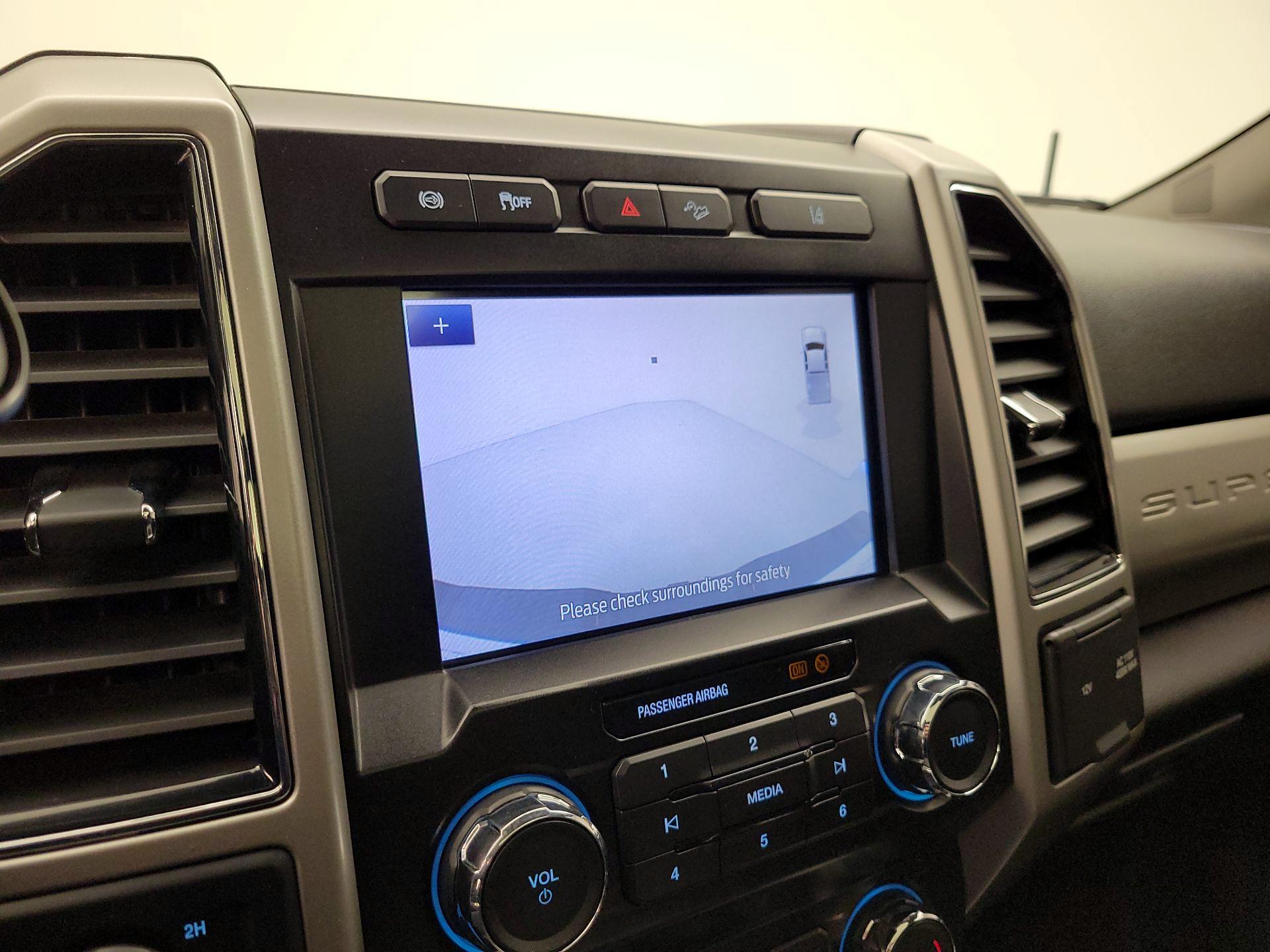 Thumbnail: 2020 Ford F-250 - 15