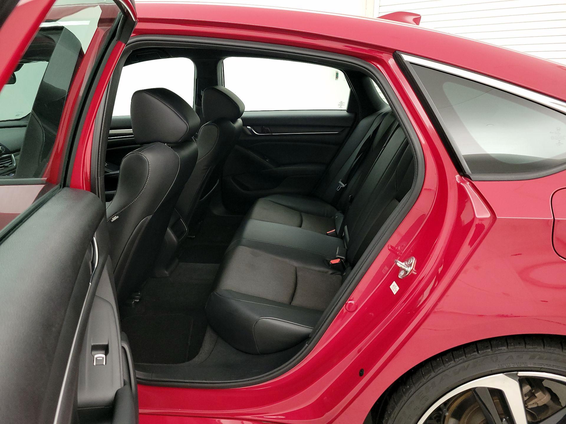 Thumbnail: 2018 Honda Accord - 19