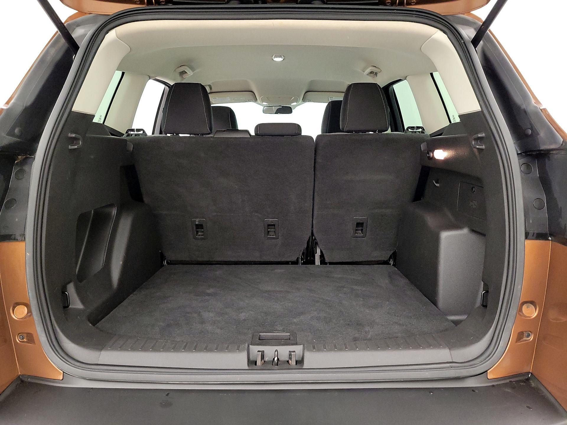 Thumbnail: 2017 Ford Escape - 20