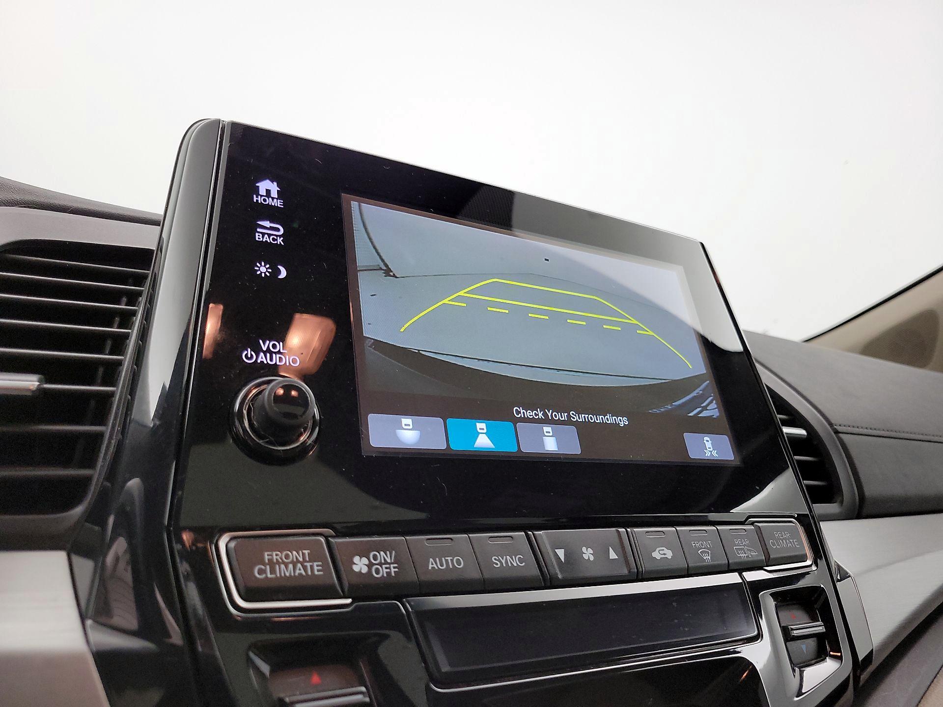 Thumbnail: 2019 Honda Odyssey - 14