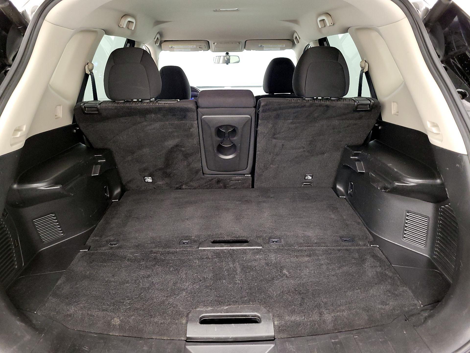 Thumbnail: 2018 Nissan Rogue - 20