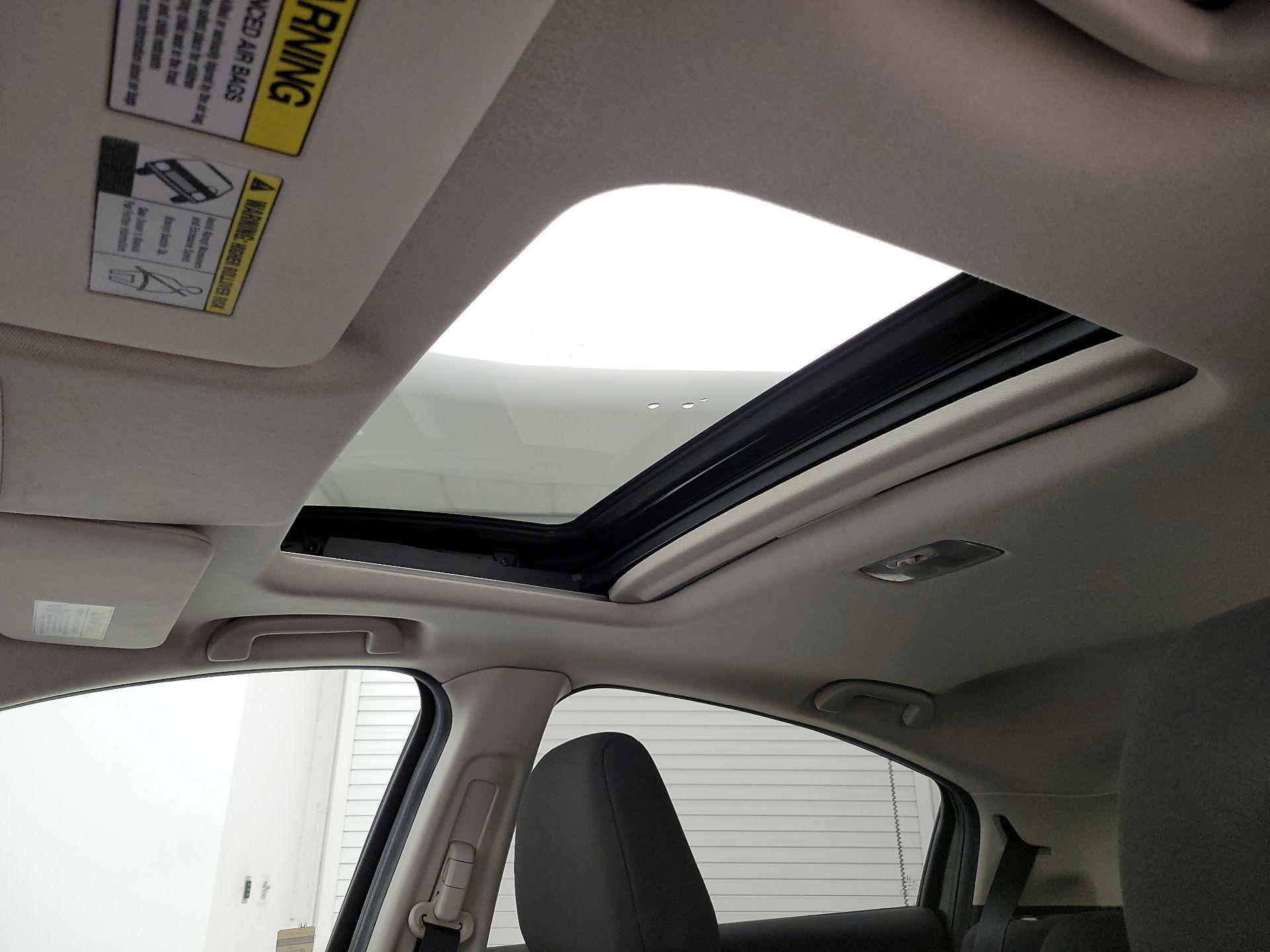 Thumbnail: 2016 Honda HR-V - 19