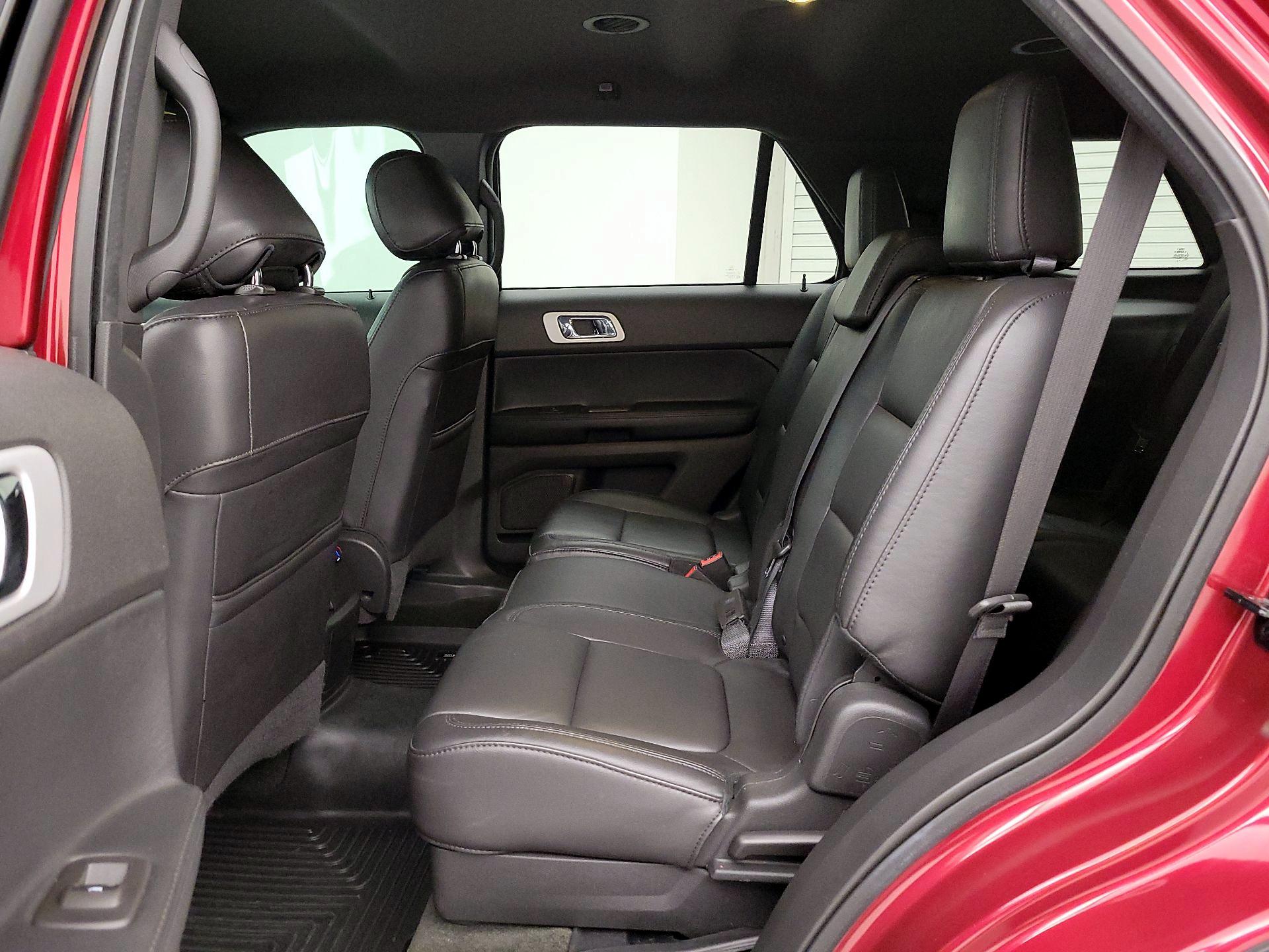 Thumbnail: 2014 Ford Explorer - 19