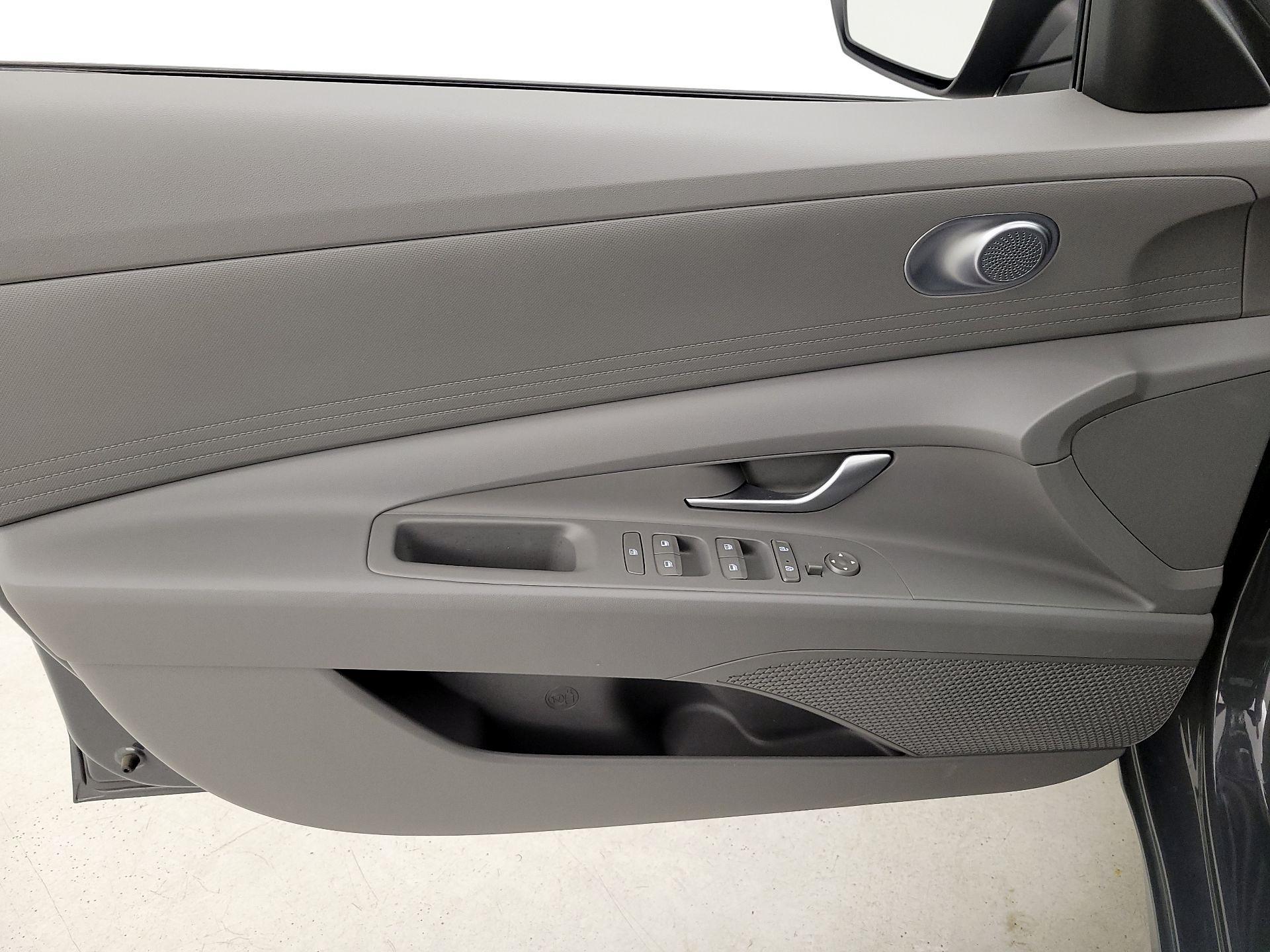 Thumbnail: 2023 Hyundai Elantra - 12