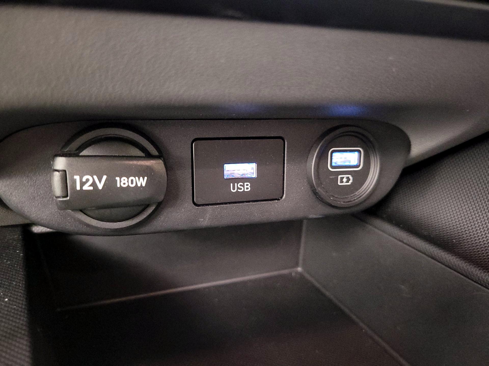 Thumbnail: 2023 Hyundai Elantra - 18