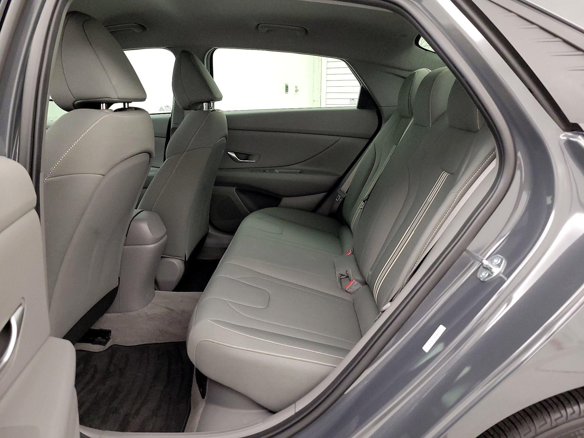 Thumbnail: 2023 Hyundai Elantra - 19