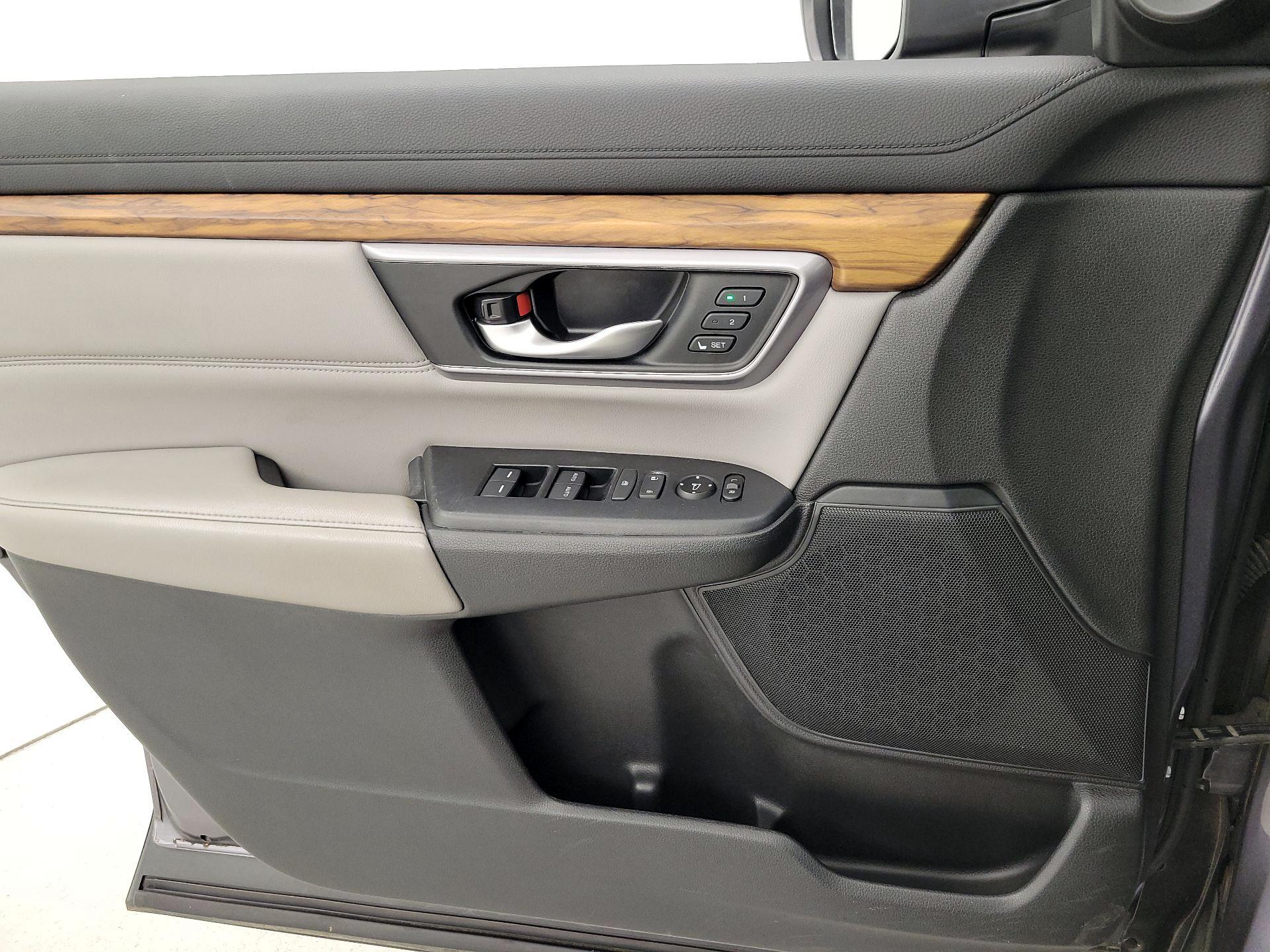 Thumbnail: 2017 Honda CR-V - 12