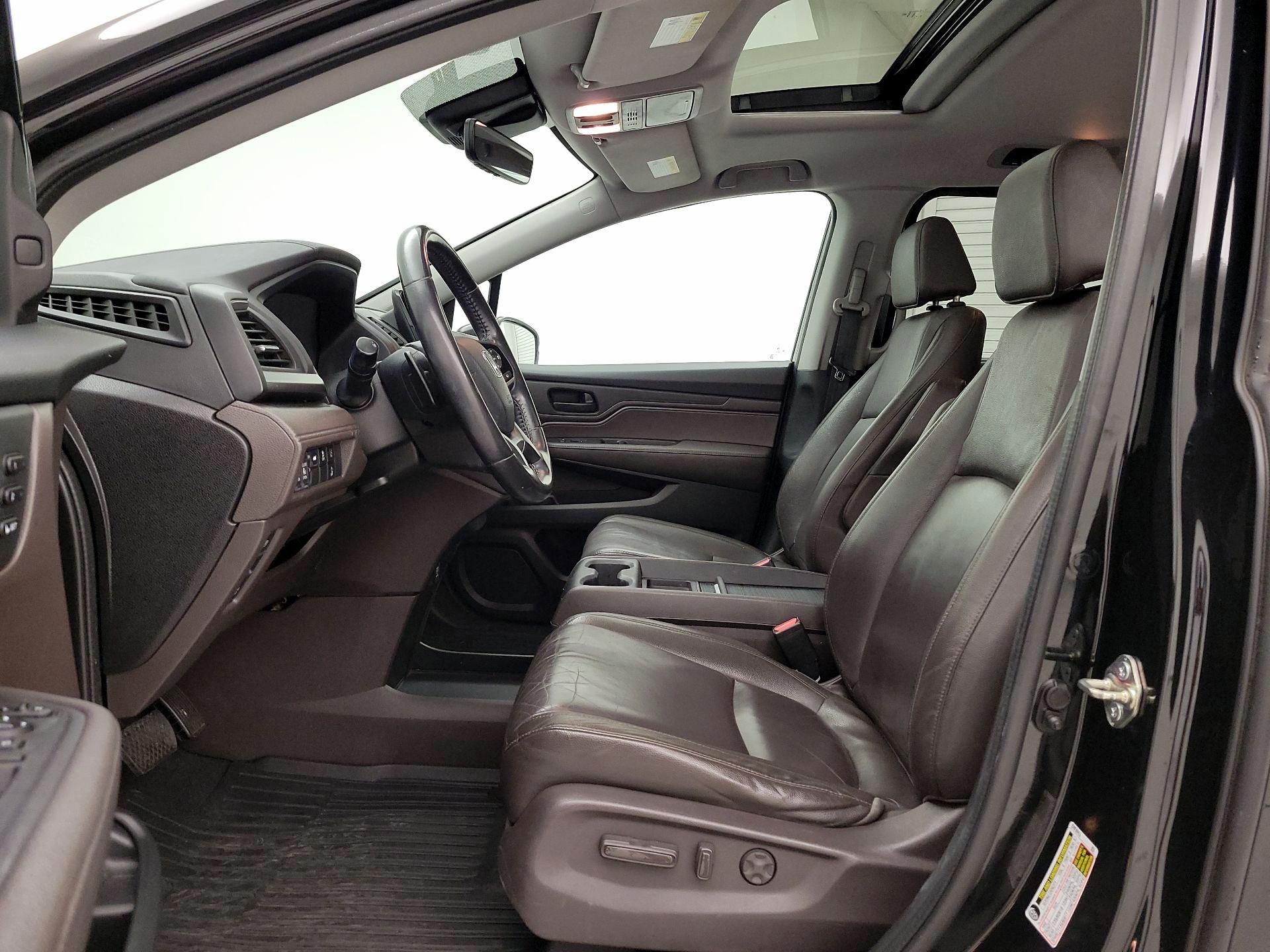 Thumbnail: 2018 Honda Odyssey - 11