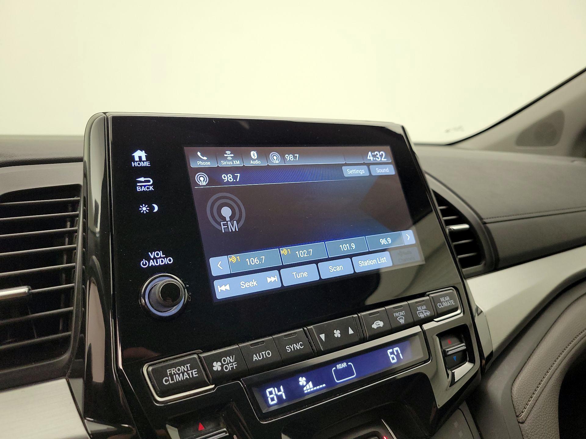 Thumbnail: 2018 Honda Odyssey - 15