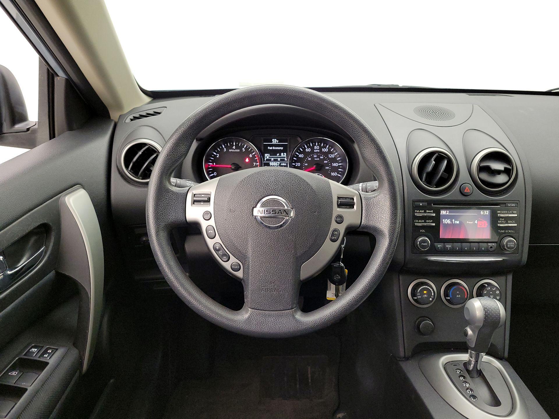 Thumbnail: 2015 Nissan Rogue - 10