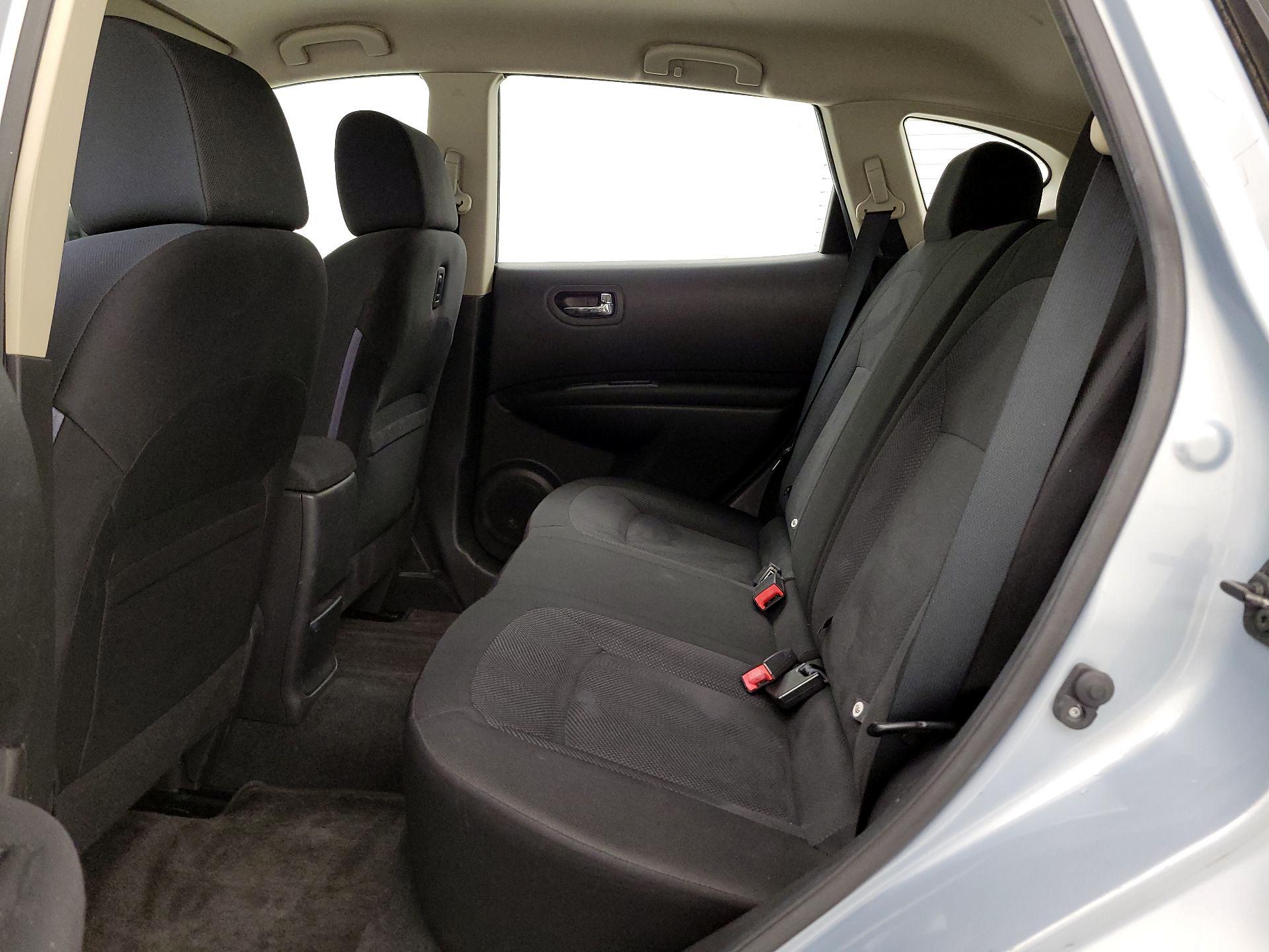 Thumbnail: 2015 Nissan Rogue - 19