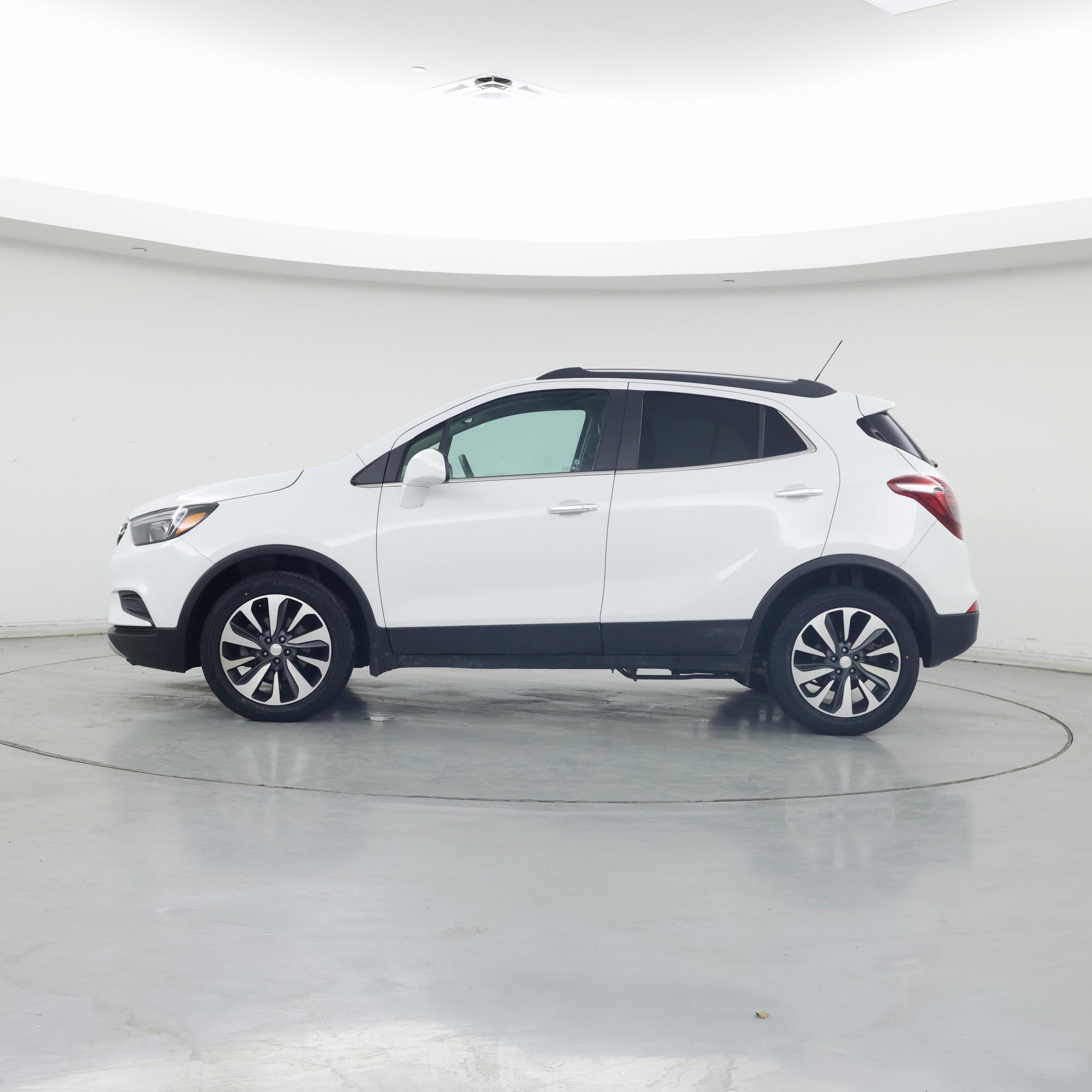 Thumbnail: 2021 Buick Encore - 3