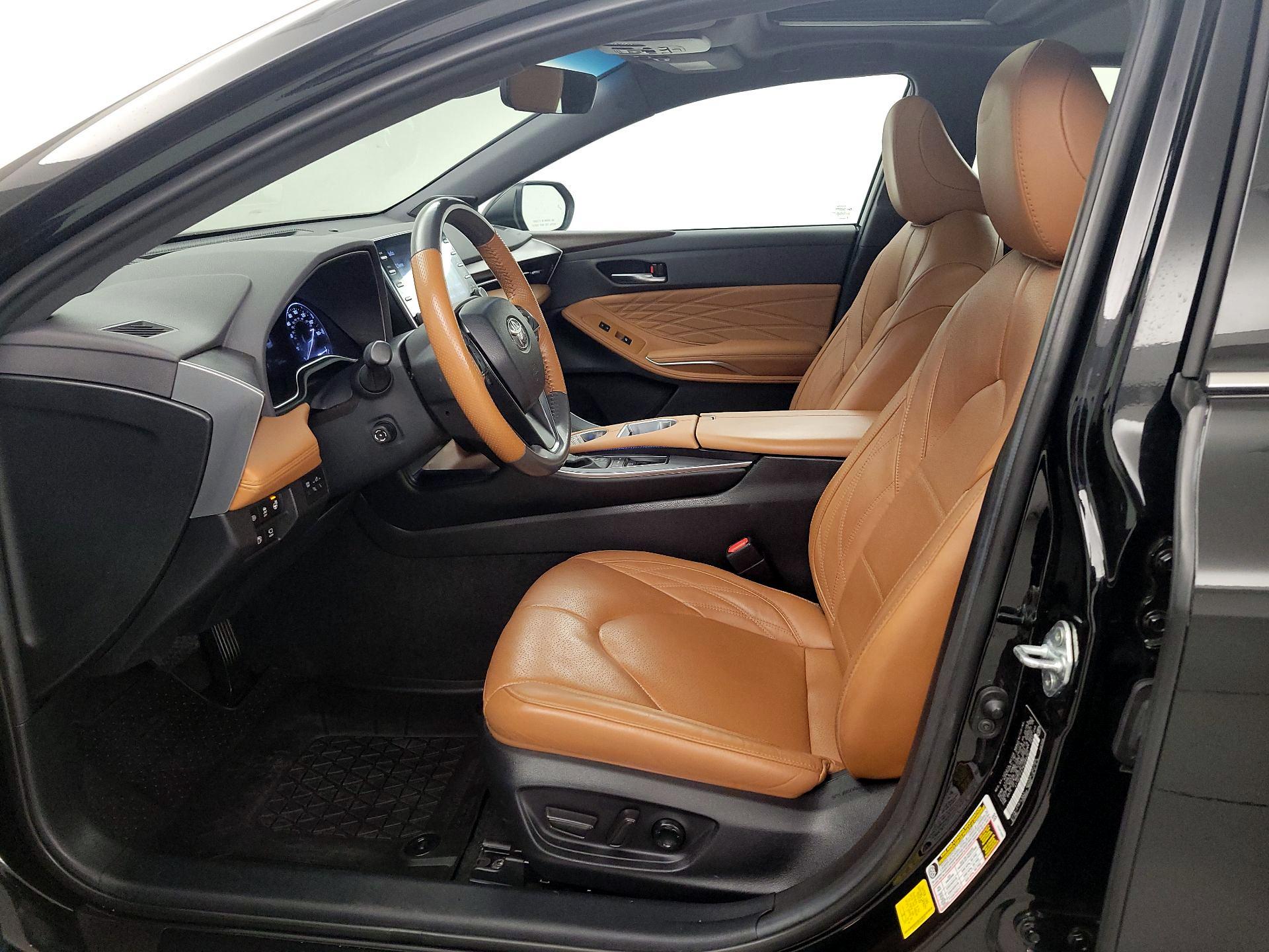 Thumbnail: 2022 Toyota Avalon - 11